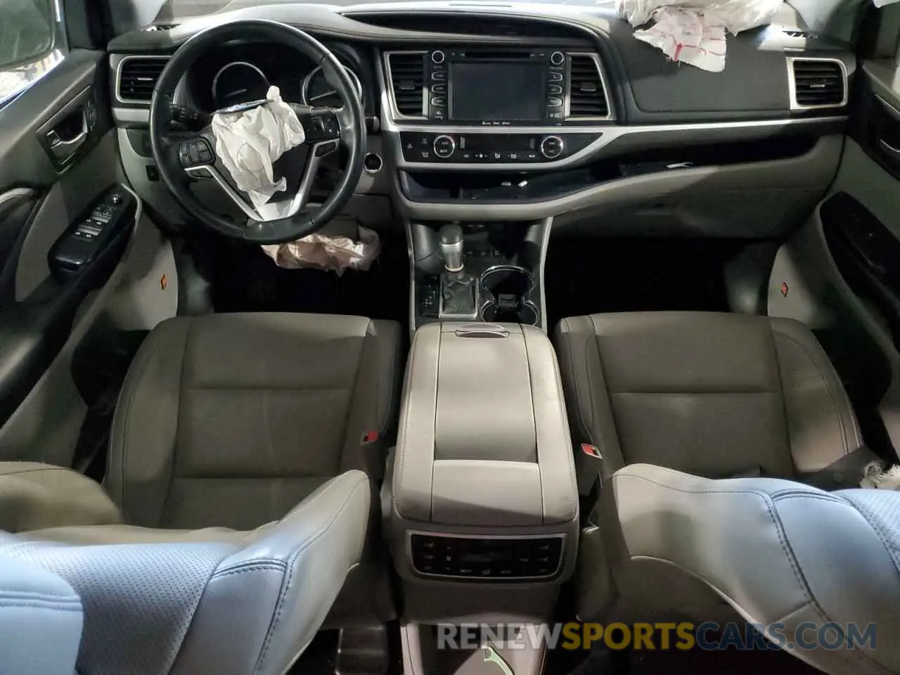 8 Photograph of a damaged car 5TDDZRFH4KS703223 TOYOTA HIGHLANDER 2019