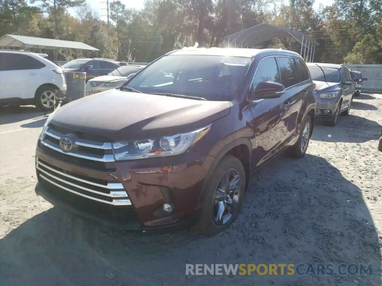 2 Photograph of a damaged car 5TDDZRFH4KS974363 TOYOTA HIGHLANDER 2019