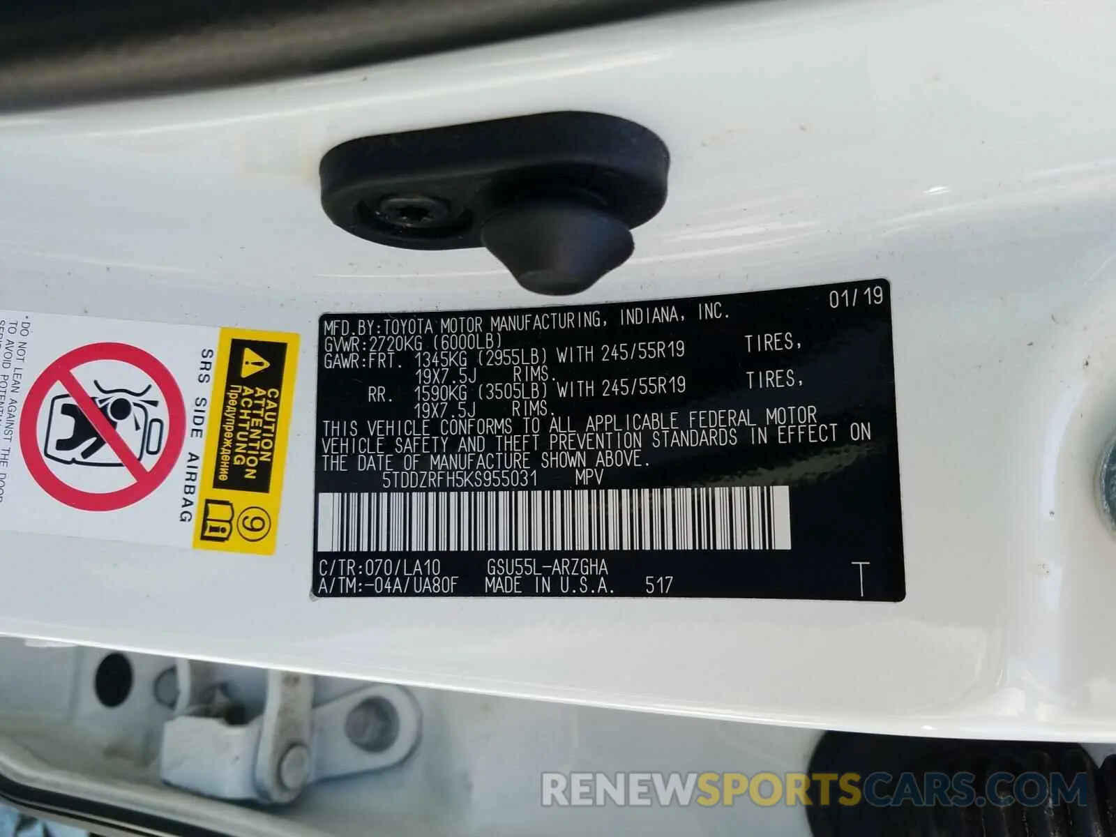 10 Photograph of a damaged car 5TDDZRFH5KS955031 TOYOTA HIGHLANDER 2019
