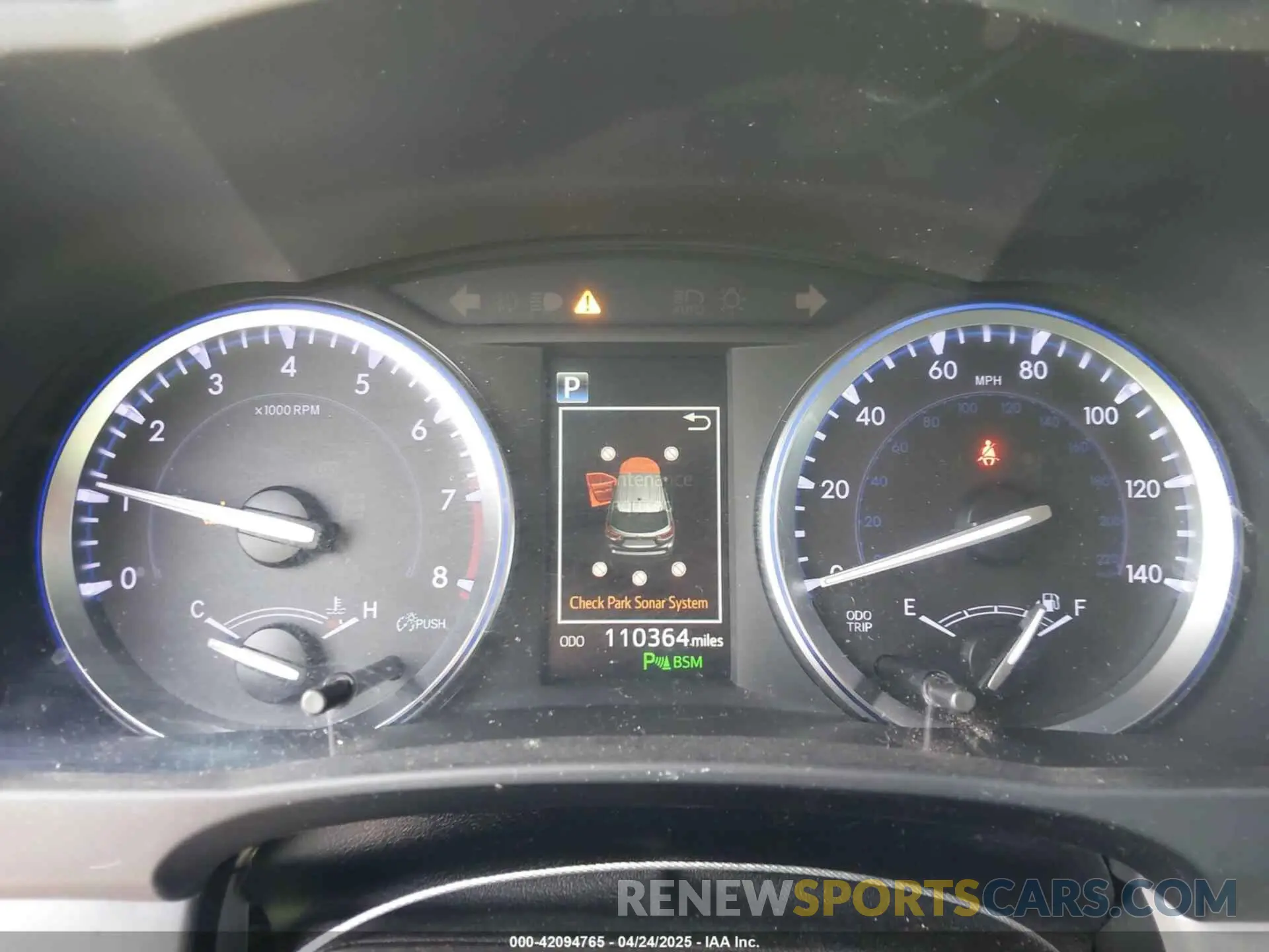 7 Photograph of a damaged car 5TDDZRFH5KS958544 TOYOTA HIGHLANDER 2019