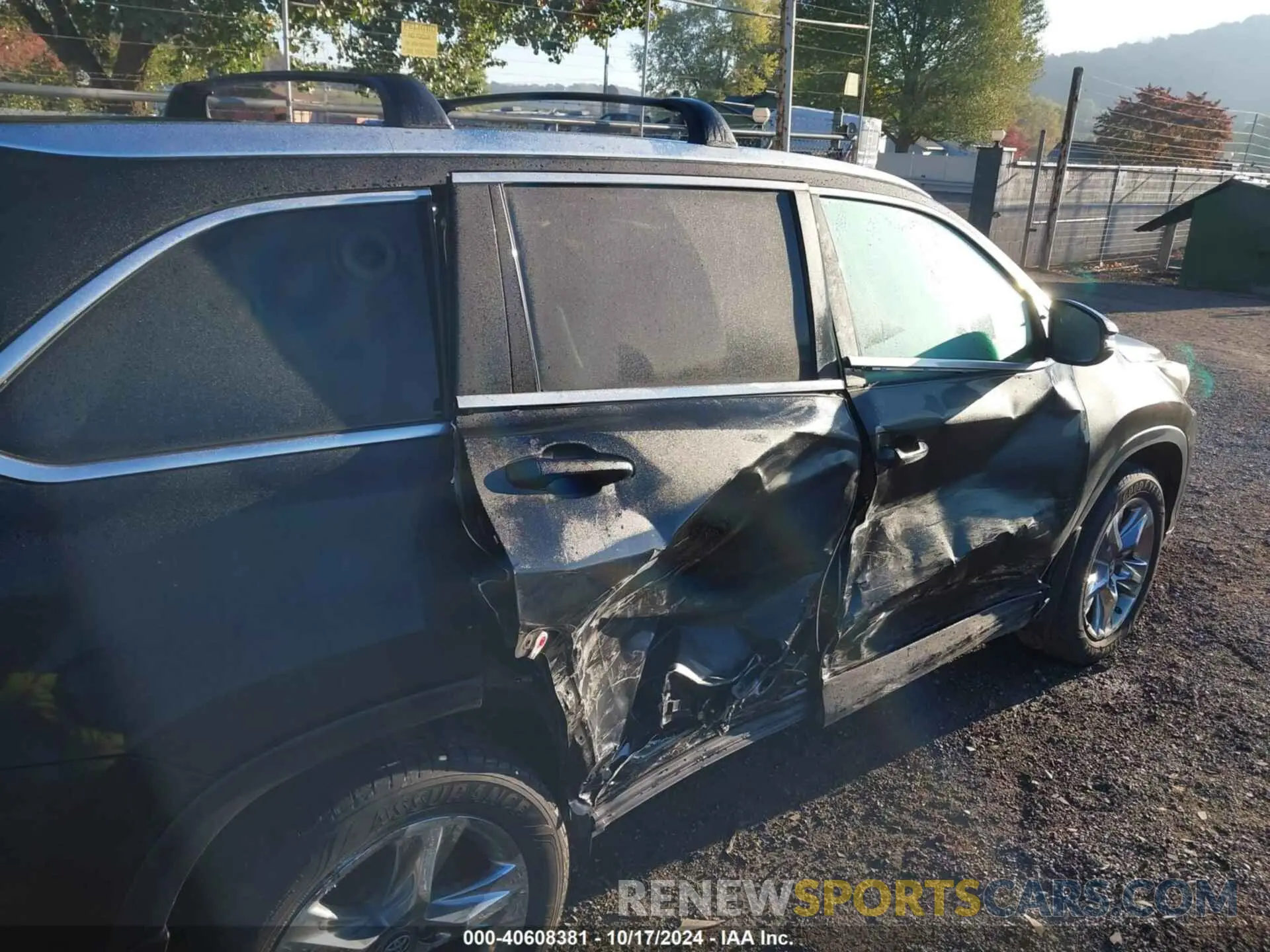 6 Photograph of a damaged car 5TDDZRFH6KS735090 TOYOTA HIGHLANDER 2019