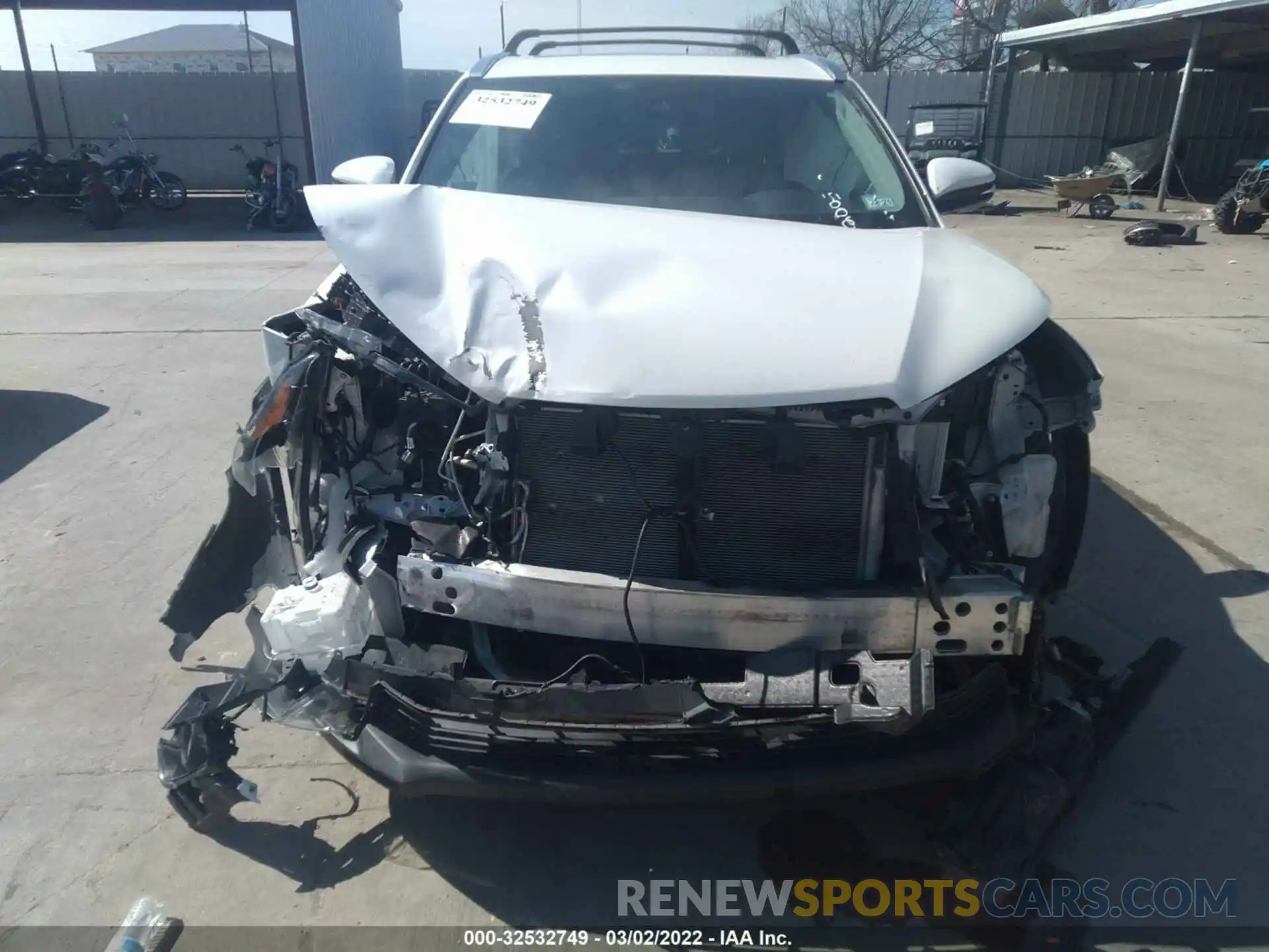 6 Photograph of a damaged car 5TDDZRFH6KS744405 TOYOTA HIGHLANDER 2019