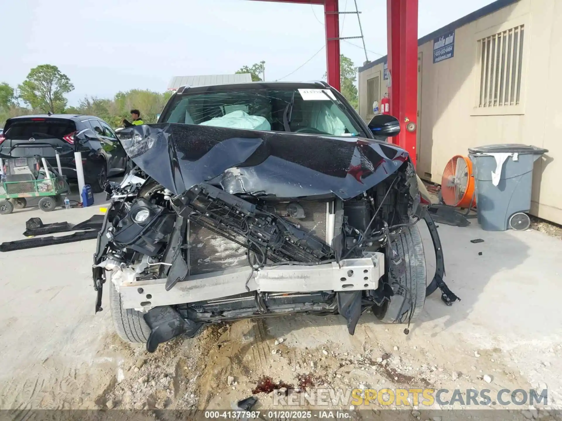 12 Photograph of a damaged car 5TDDZRFH6KS745778 TOYOTA HIGHLANDER 2019