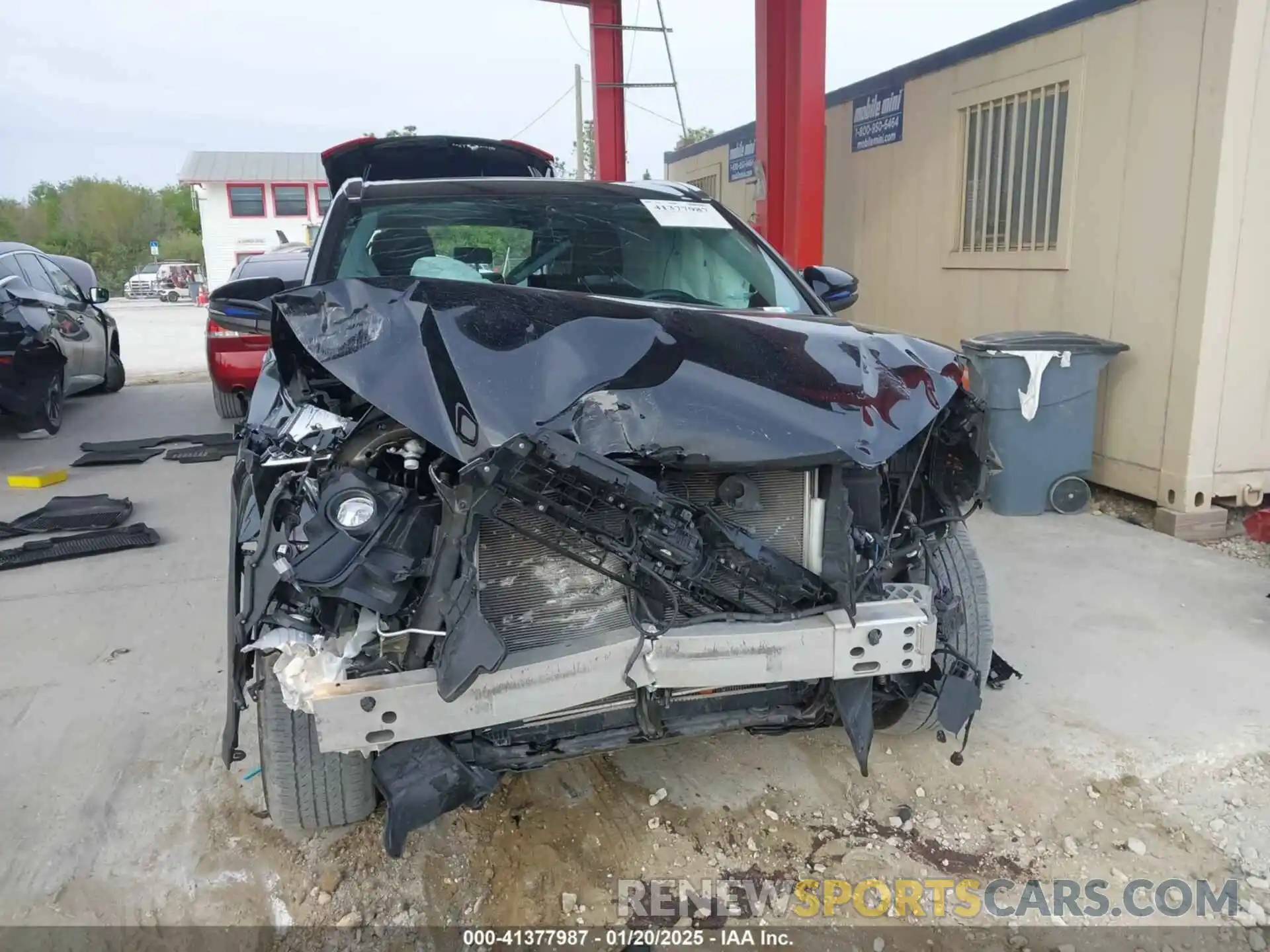 6 Photograph of a damaged car 5TDDZRFH6KS745778 TOYOTA HIGHLANDER 2019