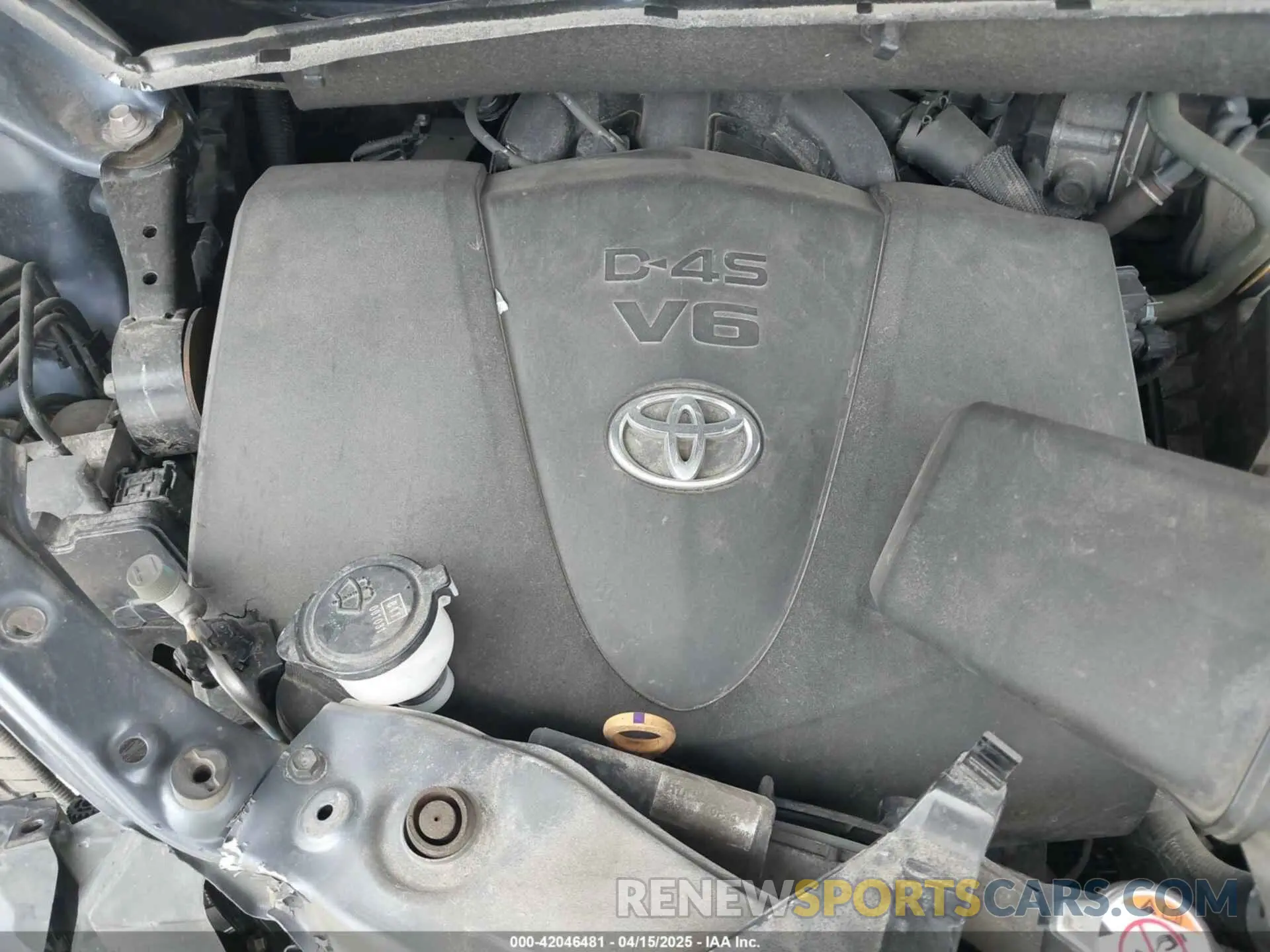 10 Photograph of a damaged car 5TDDZRFH6KS930266 TOYOTA HIGHLANDER 2019