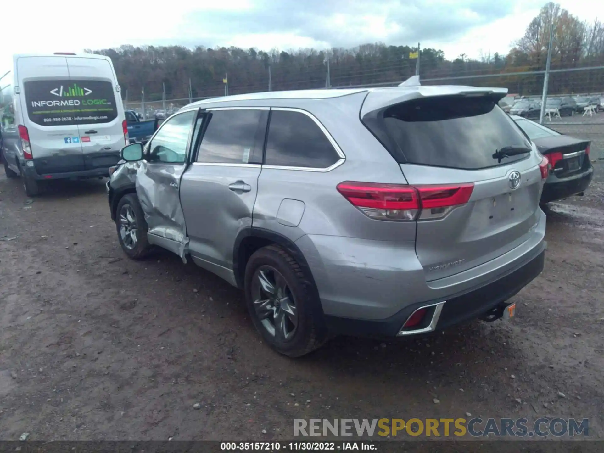 3 Photograph of a damaged car 5TDDZRFH6KS946189 TOYOTA HIGHLANDER 2019