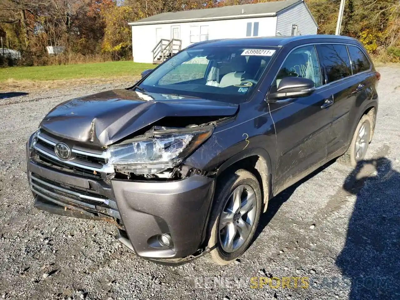 2 Photograph of a damaged car 5TDDZRFH6KS947102 TOYOTA HIGHLANDER 2019