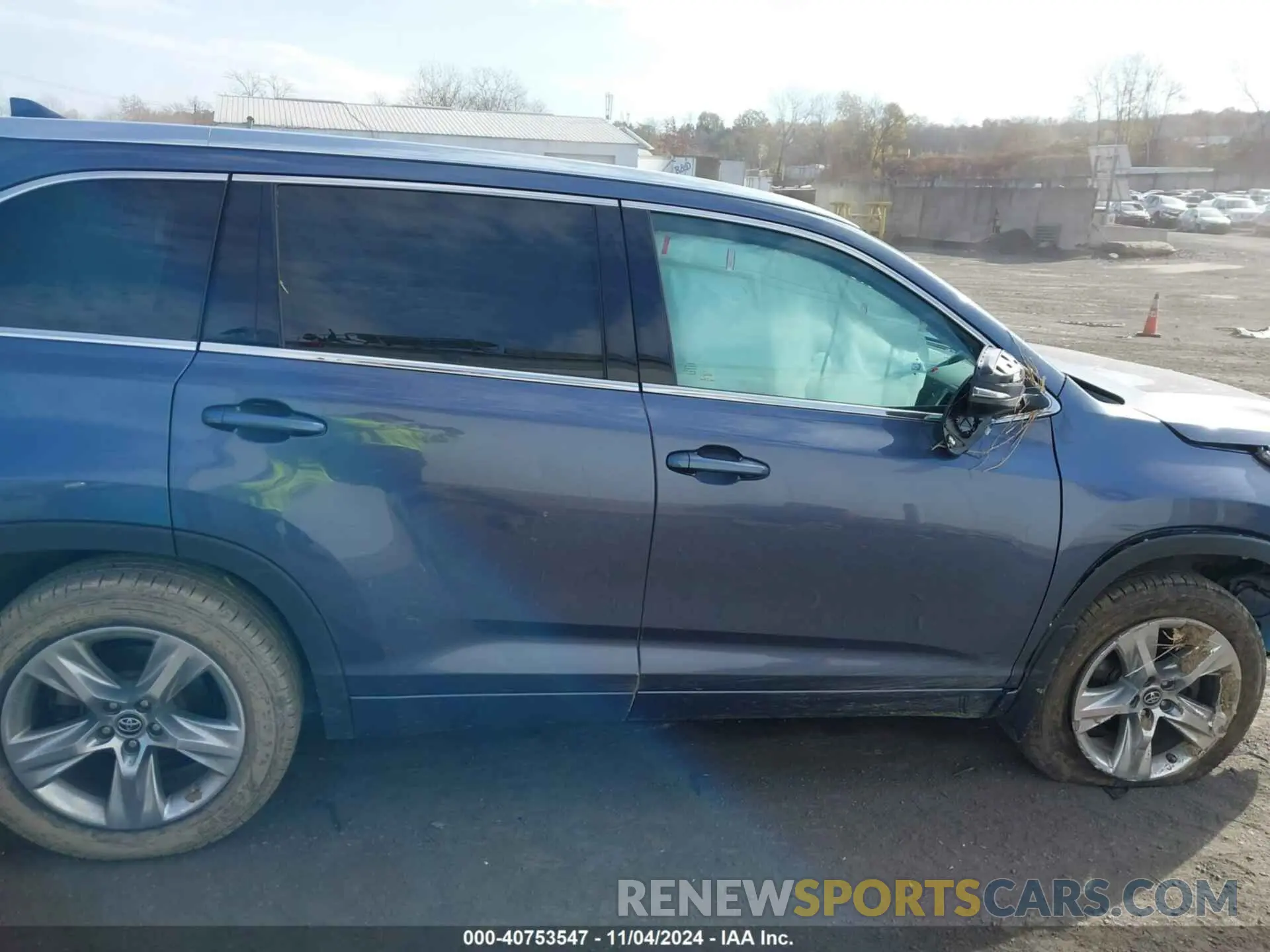 13 Photograph of a damaged car 5TDDZRFH6KS976423 TOYOTA HIGHLANDER 2019