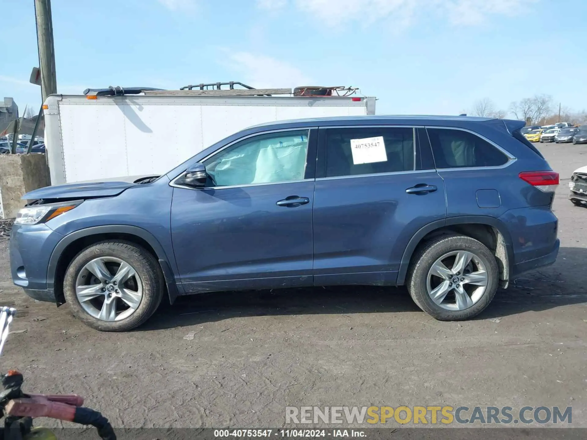 14 Photograph of a damaged car 5TDDZRFH6KS976423 TOYOTA HIGHLANDER 2019