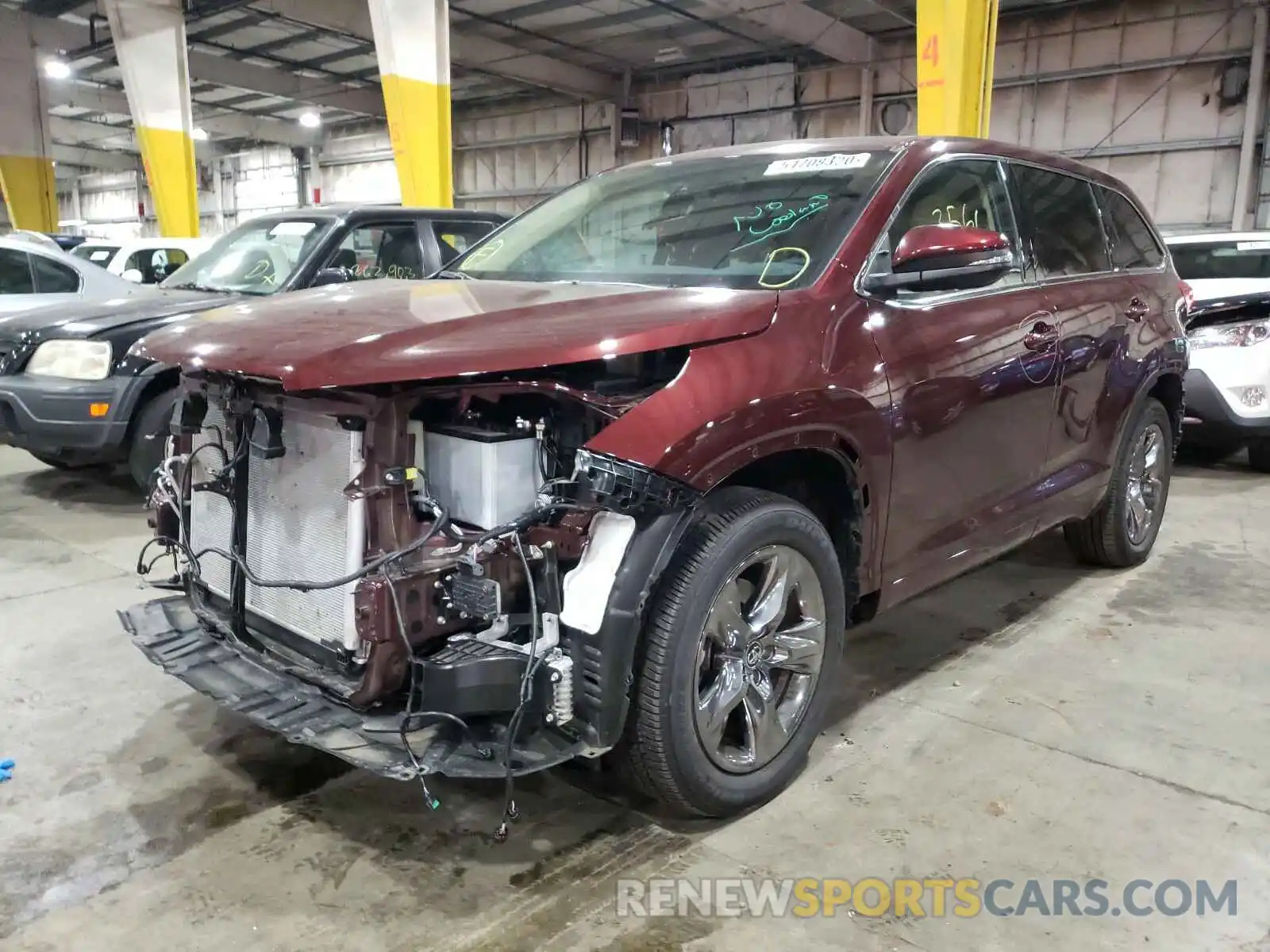 2 Photograph of a damaged car 5TDDZRFH6KS997806 TOYOTA HIGHLANDER 2019