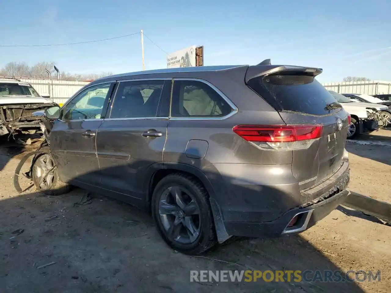 2 Photograph of a damaged car 5TDDZRFH7KS706696 TOYOTA HIGHLANDER 2019