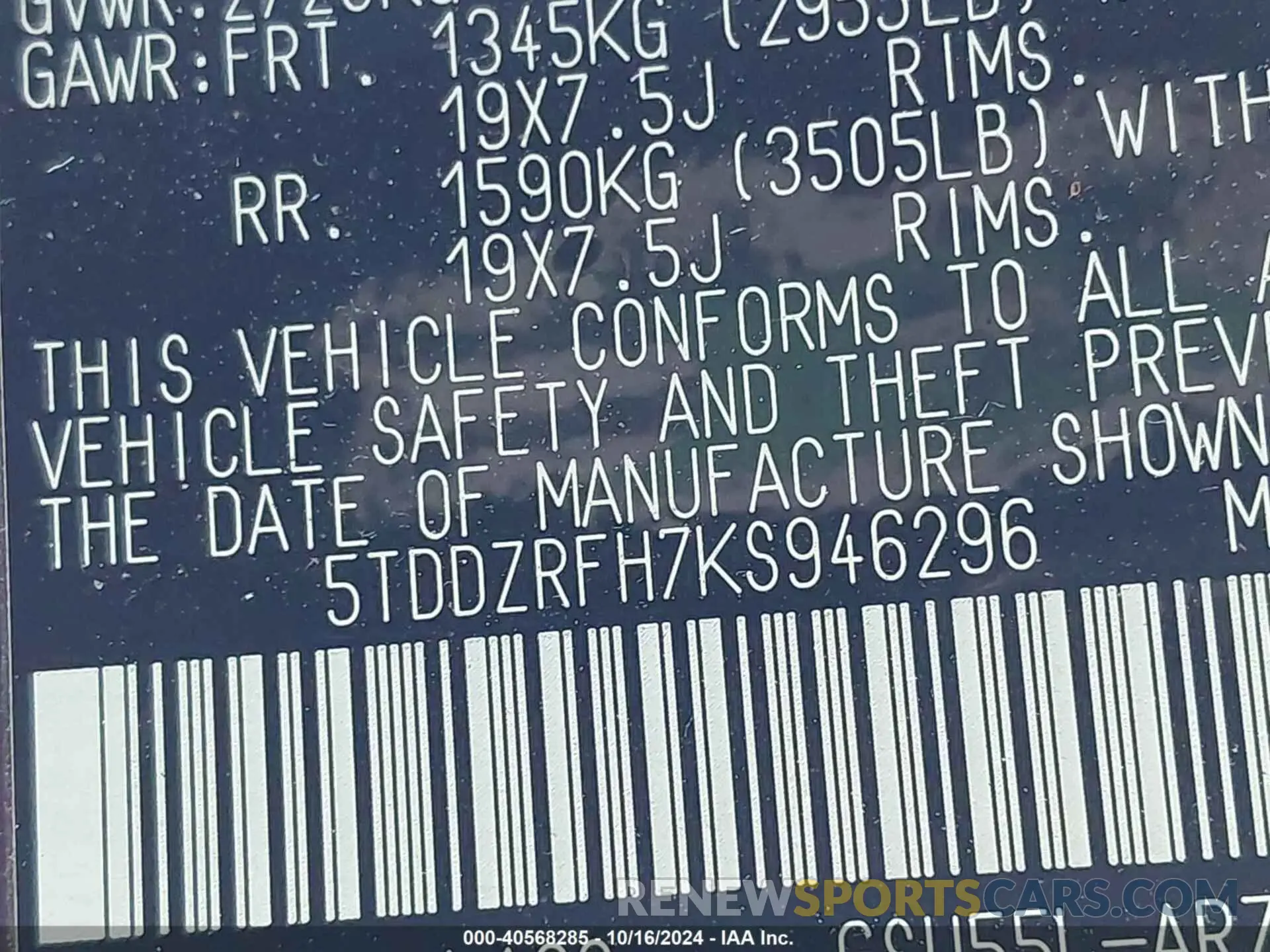 9 Photograph of a damaged car 5TDDZRFH7KS946296 TOYOTA HIGHLANDER 2019