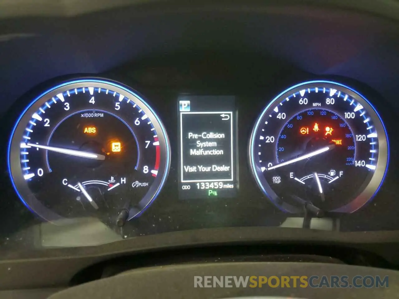 9 Photograph of a damaged car 5TDDZRFH7KS949182 TOYOTA HIGHLANDER 2019