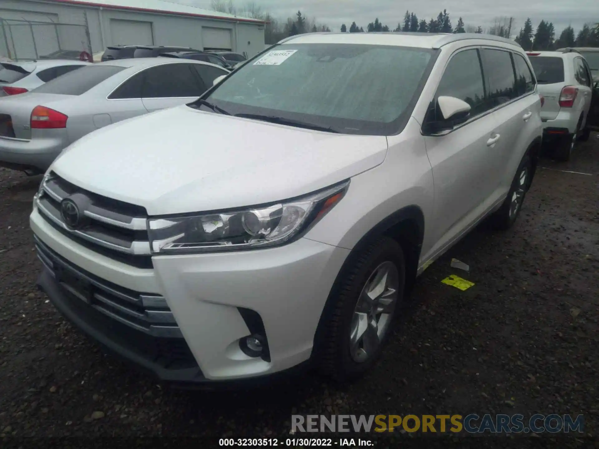 2 Photograph of a damaged car 5TDDZRFH7KS958836 TOYOTA HIGHLANDER 2019