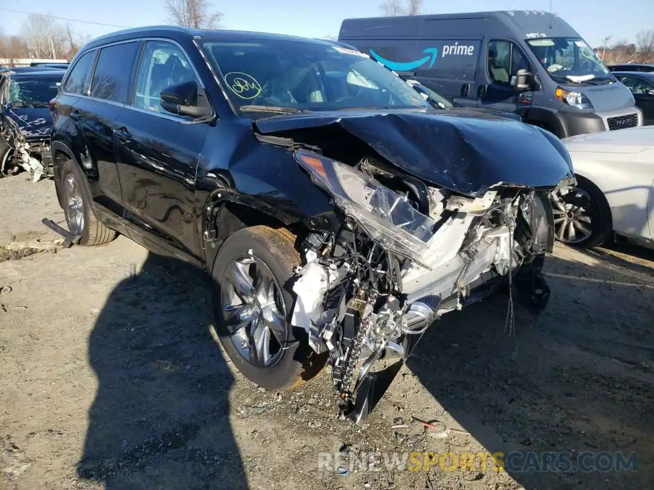 1 Photograph of a damaged car 5TDDZRFH7KS959274 TOYOTA HIGHLANDER 2019