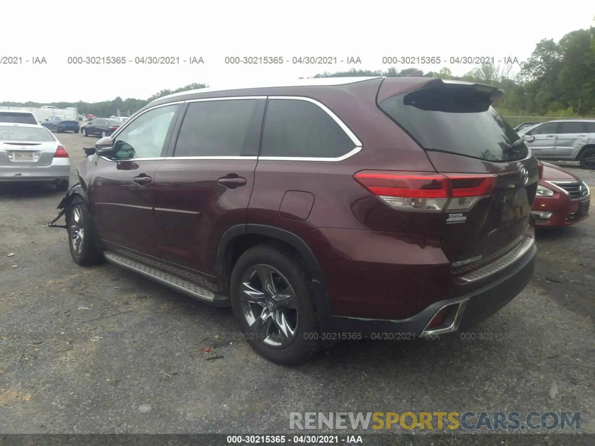 3 Photograph of a damaged car 5TDDZRFH7KS973028 TOYOTA HIGHLANDER 2019