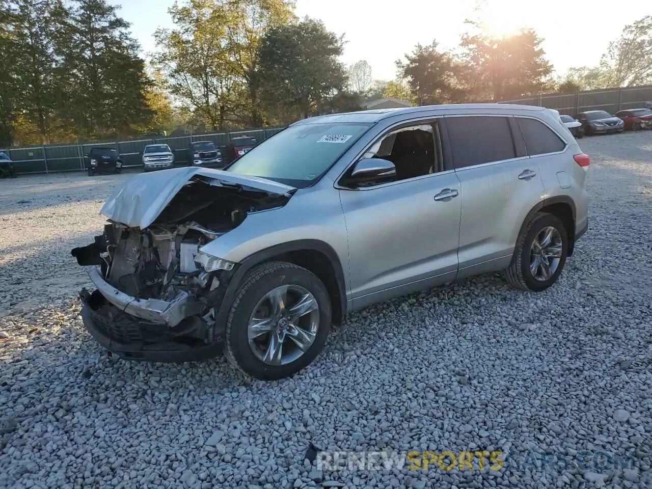 1 Photograph of a damaged car 5TDDZRFH7KS995692 TOYOTA HIGHLANDER 2019