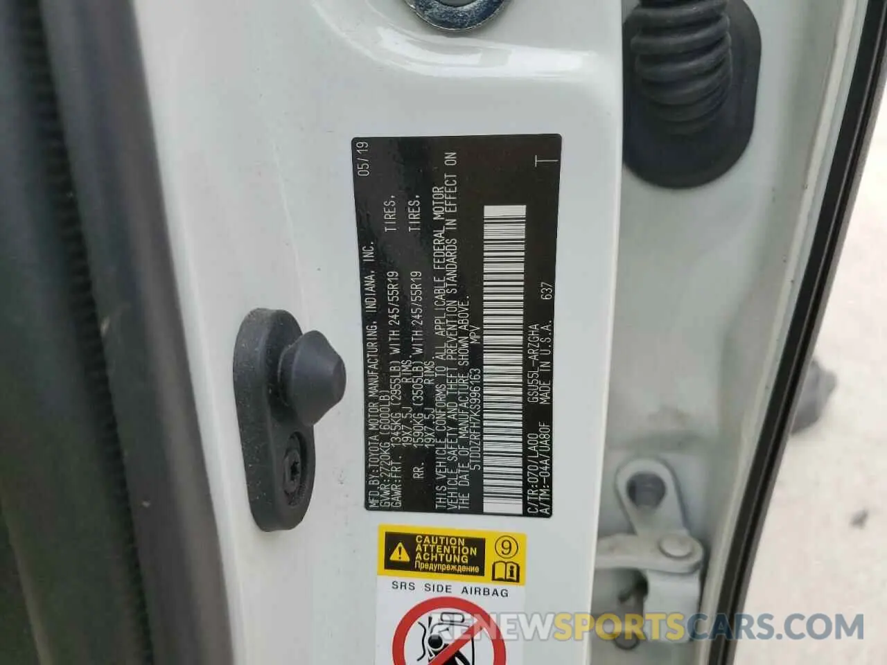 14 Photograph of a damaged car 5TDDZRFH7KS996163 TOYOTA HIGHLANDER 2019