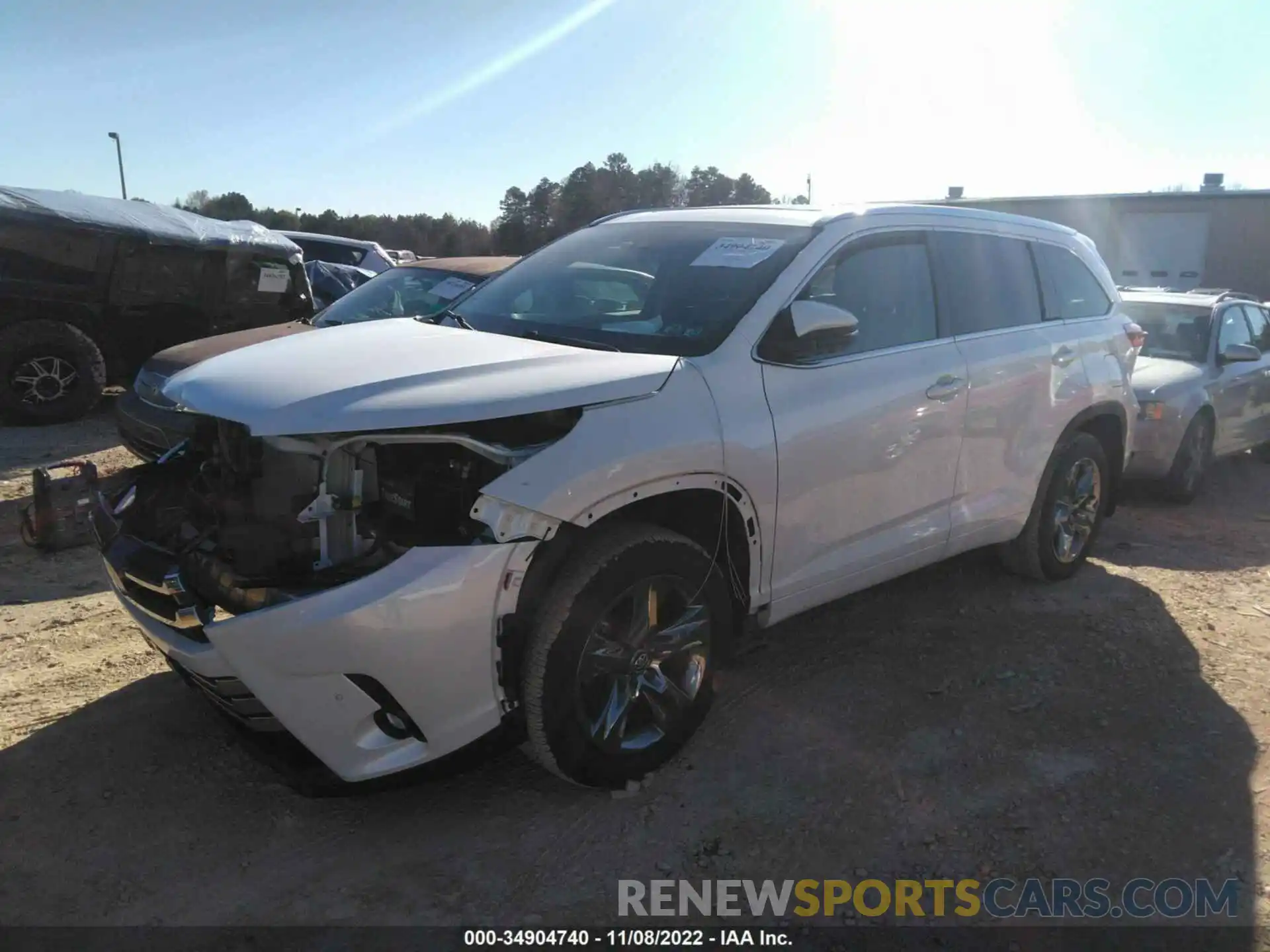 2 Photograph of a damaged car 5TDDZRFH8KS700101 TOYOTA HIGHLANDER 2019