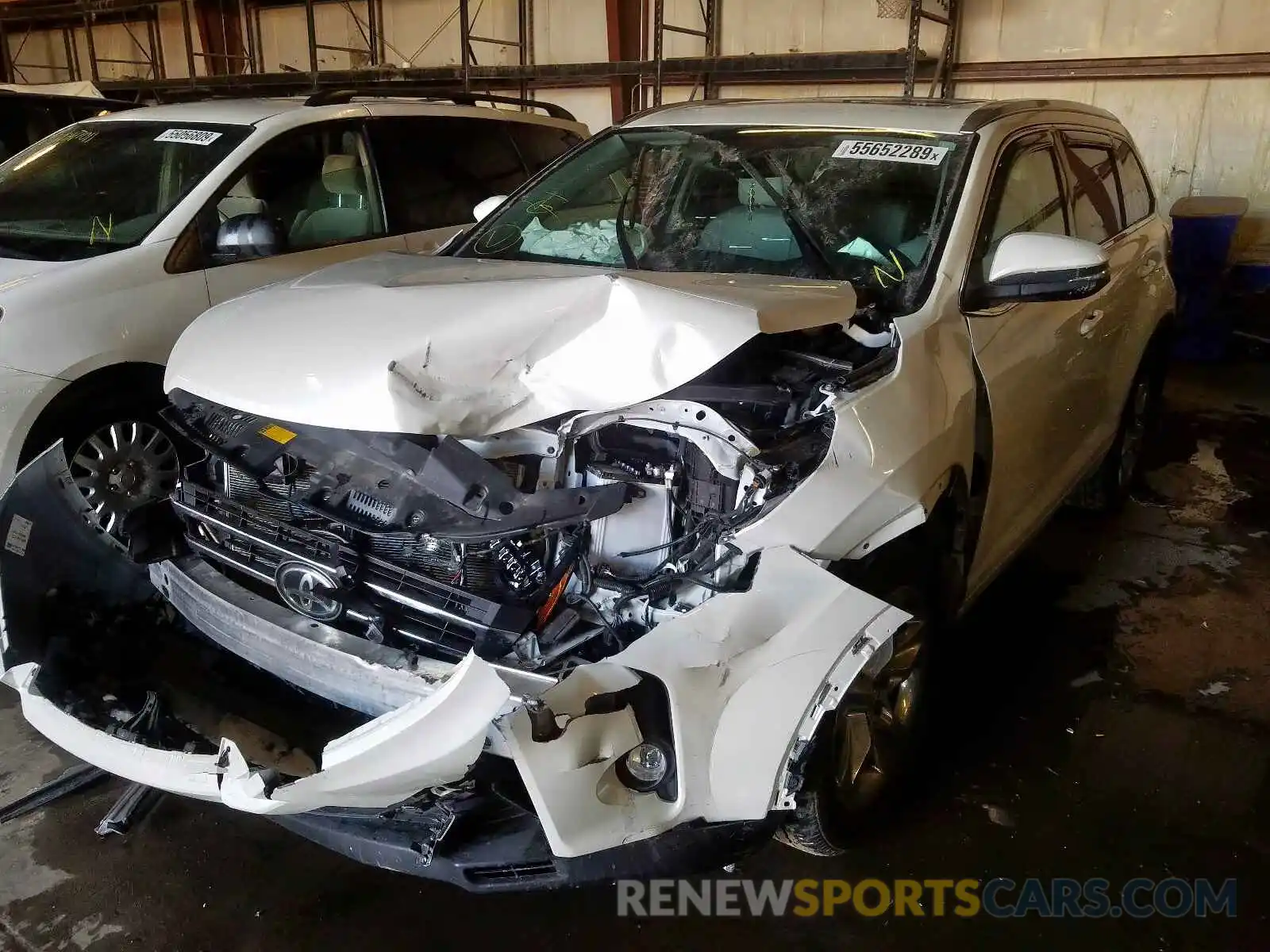 2 Photograph of a damaged car 5TDDZRFH8KS703760 TOYOTA HIGHLANDER 2019