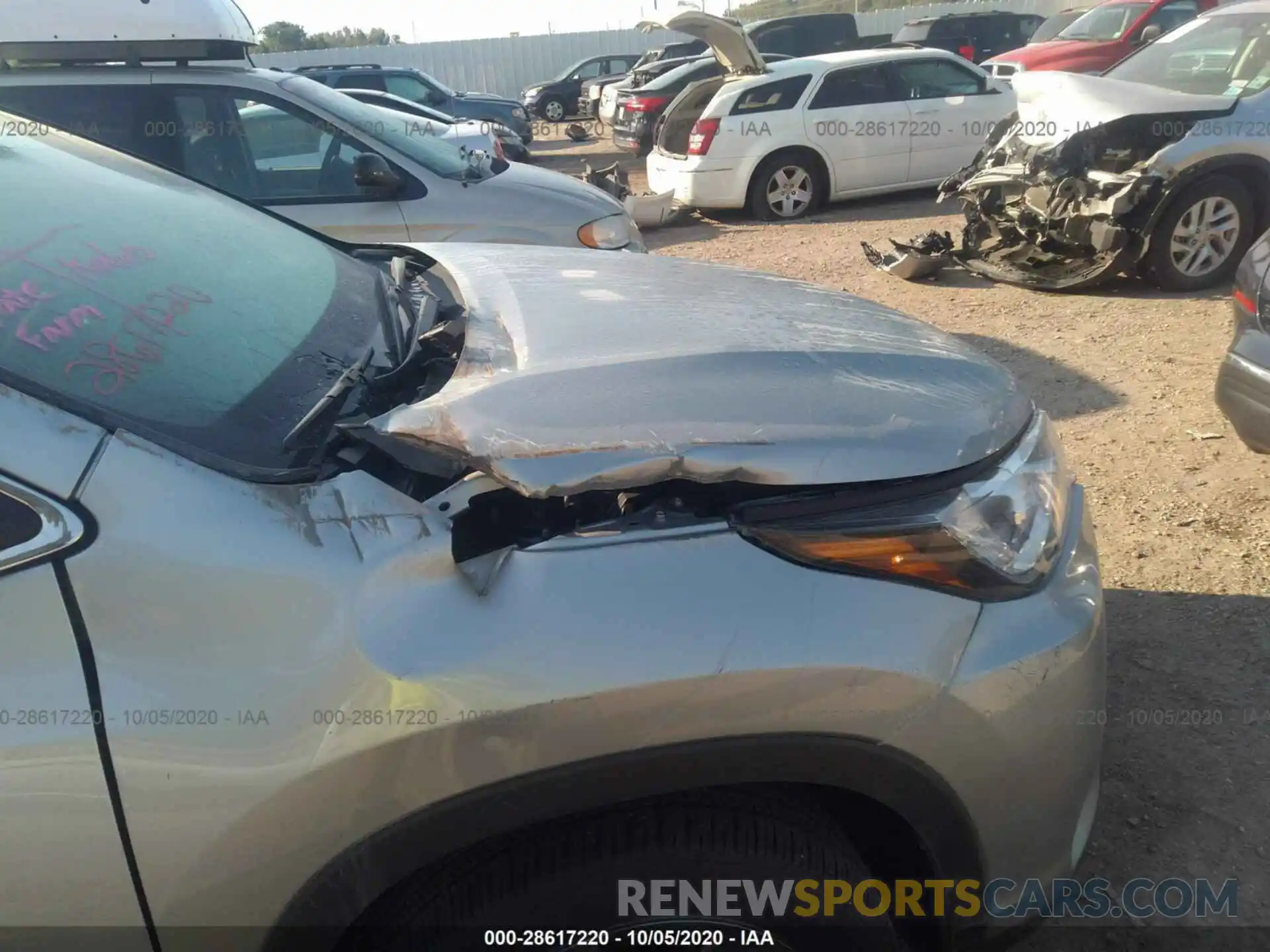 6 Photograph of a damaged car 5TDDZRFH8KS706724 TOYOTA HIGHLANDER 2019