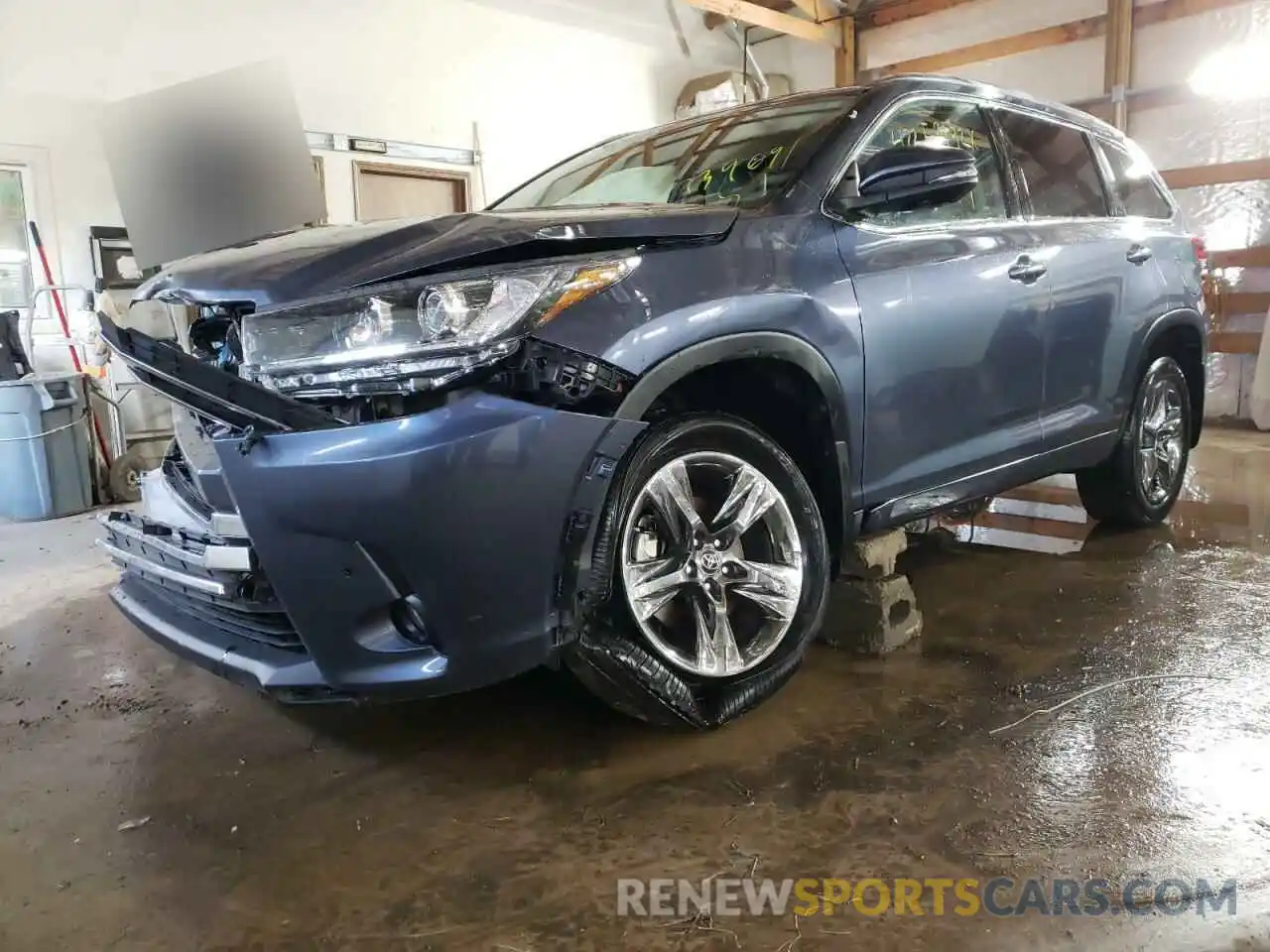 2 Photograph of a damaged car 5TDDZRFH8KS739691 TOYOTA HIGHLANDER 2019