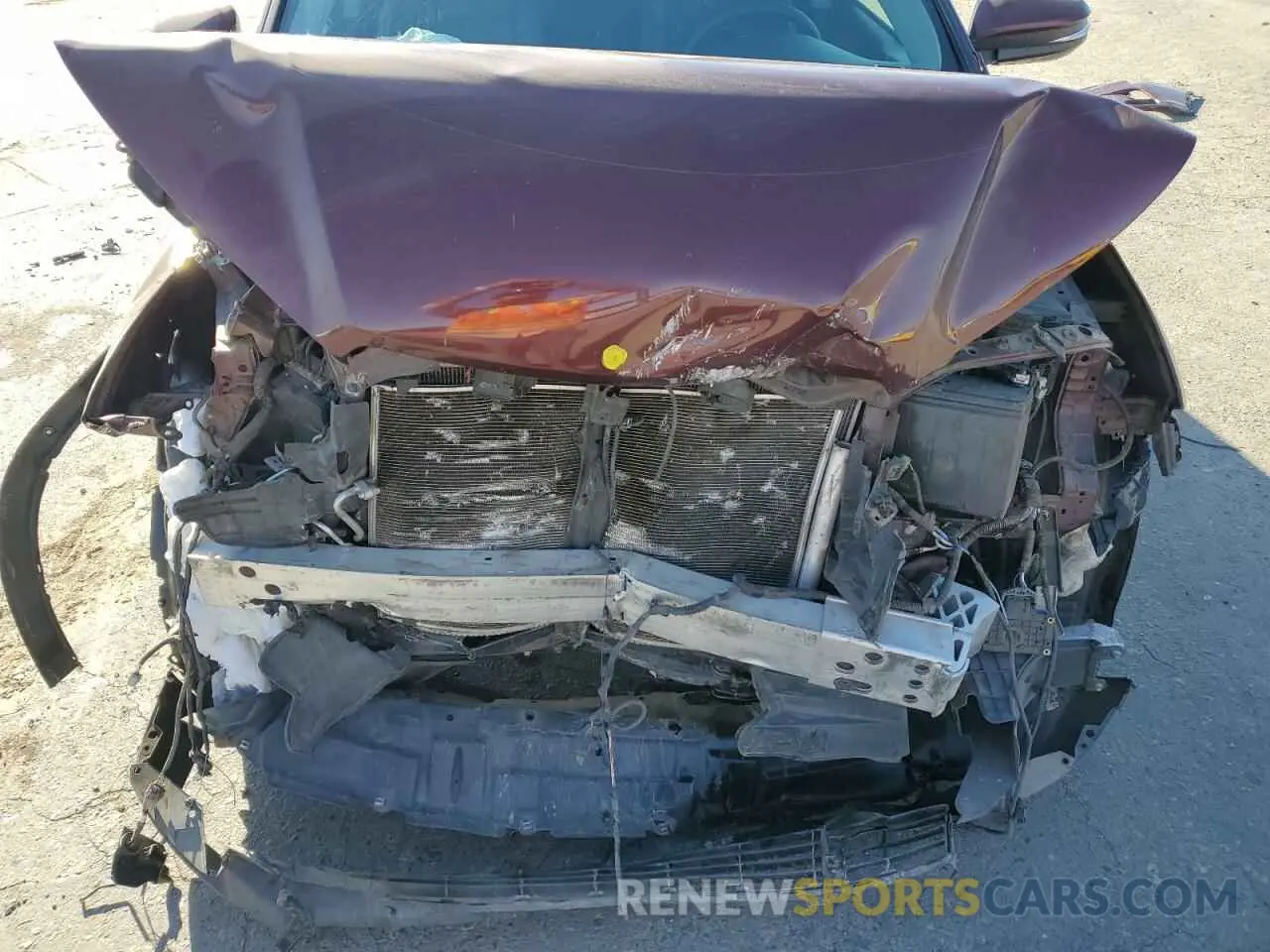 12 Photograph of a damaged car 5TDDZRFH8KS917566 TOYOTA HIGHLANDER 2019