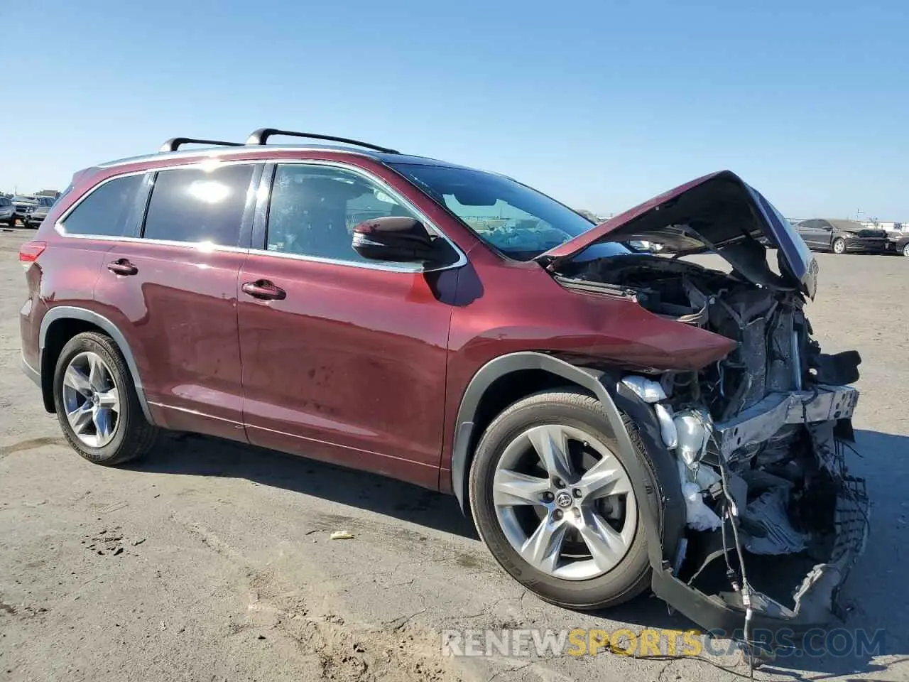 4 Photograph of a damaged car 5TDDZRFH8KS917566 TOYOTA HIGHLANDER 2019