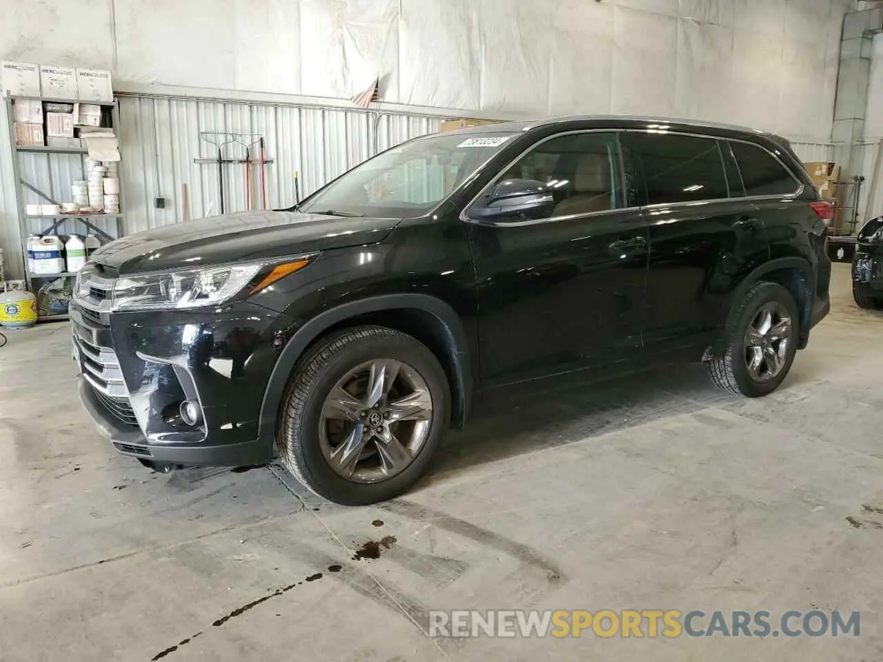 1 Photograph of a damaged car 5TDDZRFH8KS926140 TOYOTA HIGHLANDER 2019