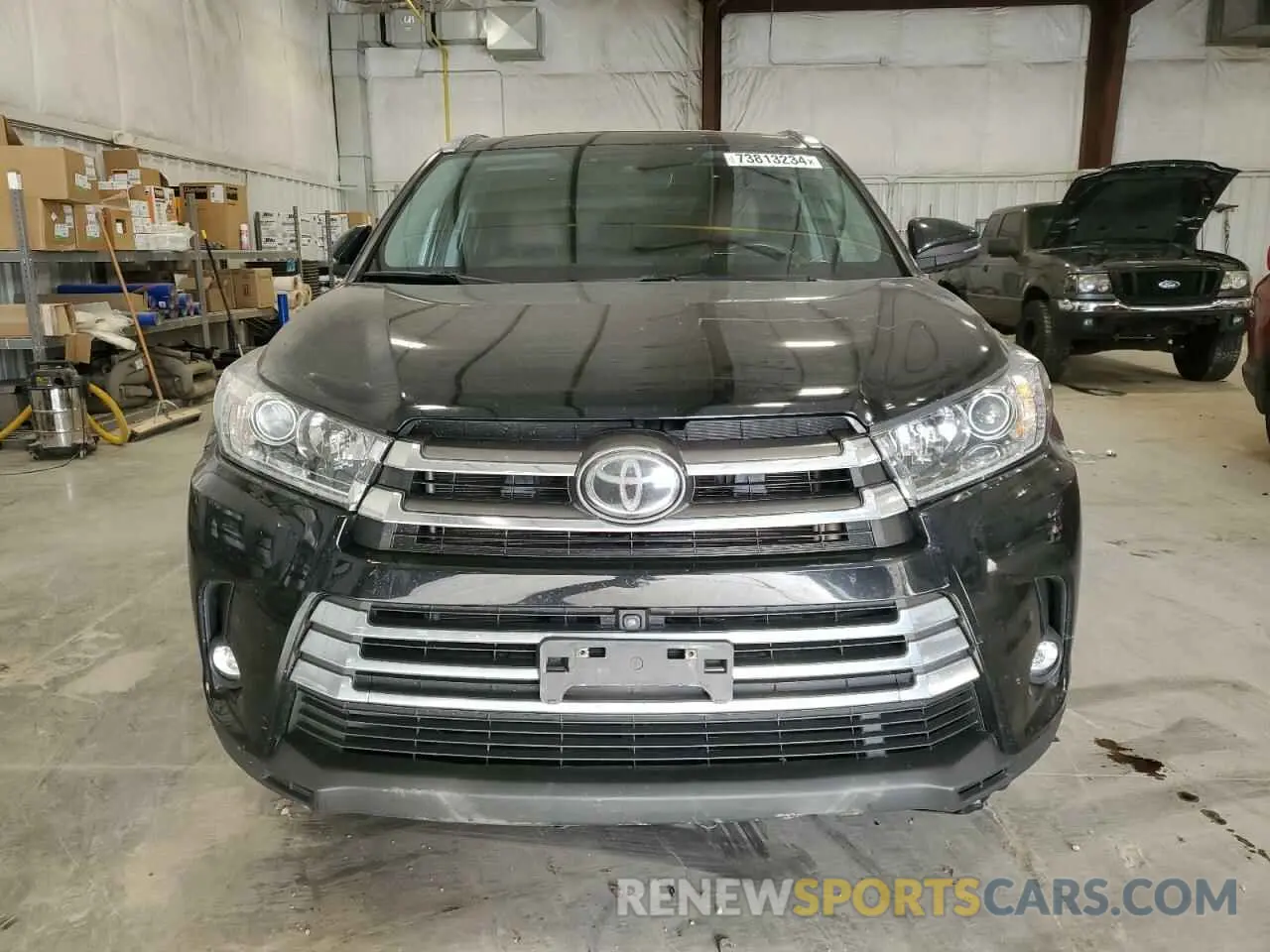 5 Photograph of a damaged car 5TDDZRFH8KS926140 TOYOTA HIGHLANDER 2019