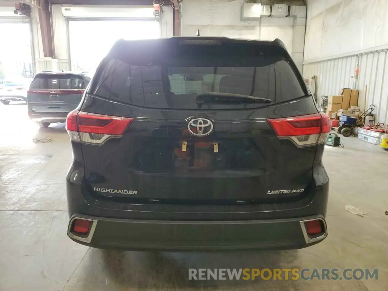 6 Photograph of a damaged car 5TDDZRFH8KS926140 TOYOTA HIGHLANDER 2019