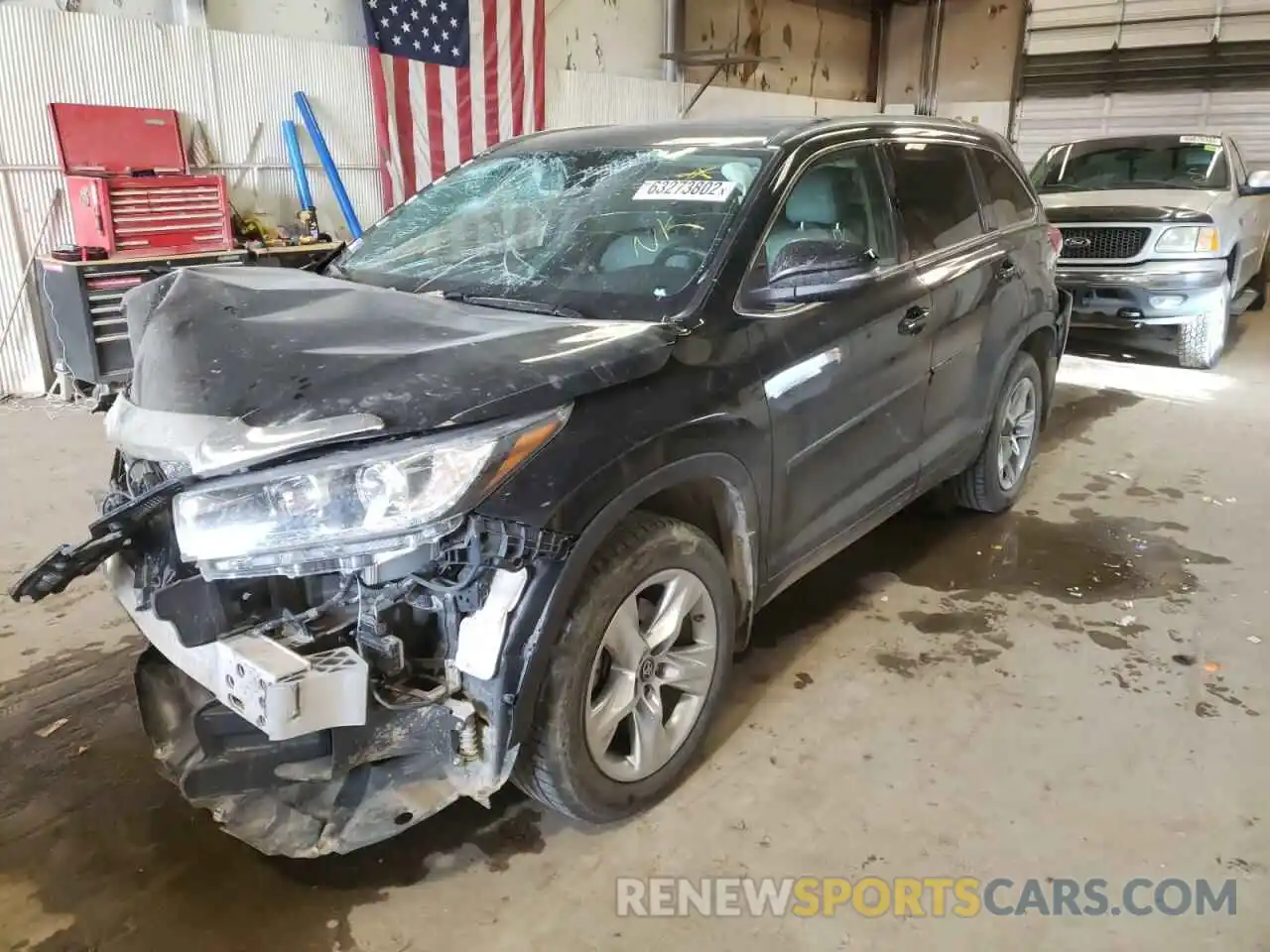 2 Photograph of a damaged car 5TDDZRFH8KS934500 TOYOTA HIGHLANDER 2019