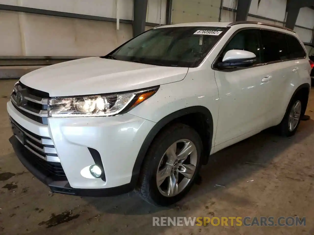 1 Photograph of a damaged car 5TDDZRFH8KS968193 TOYOTA HIGHLANDER 2019