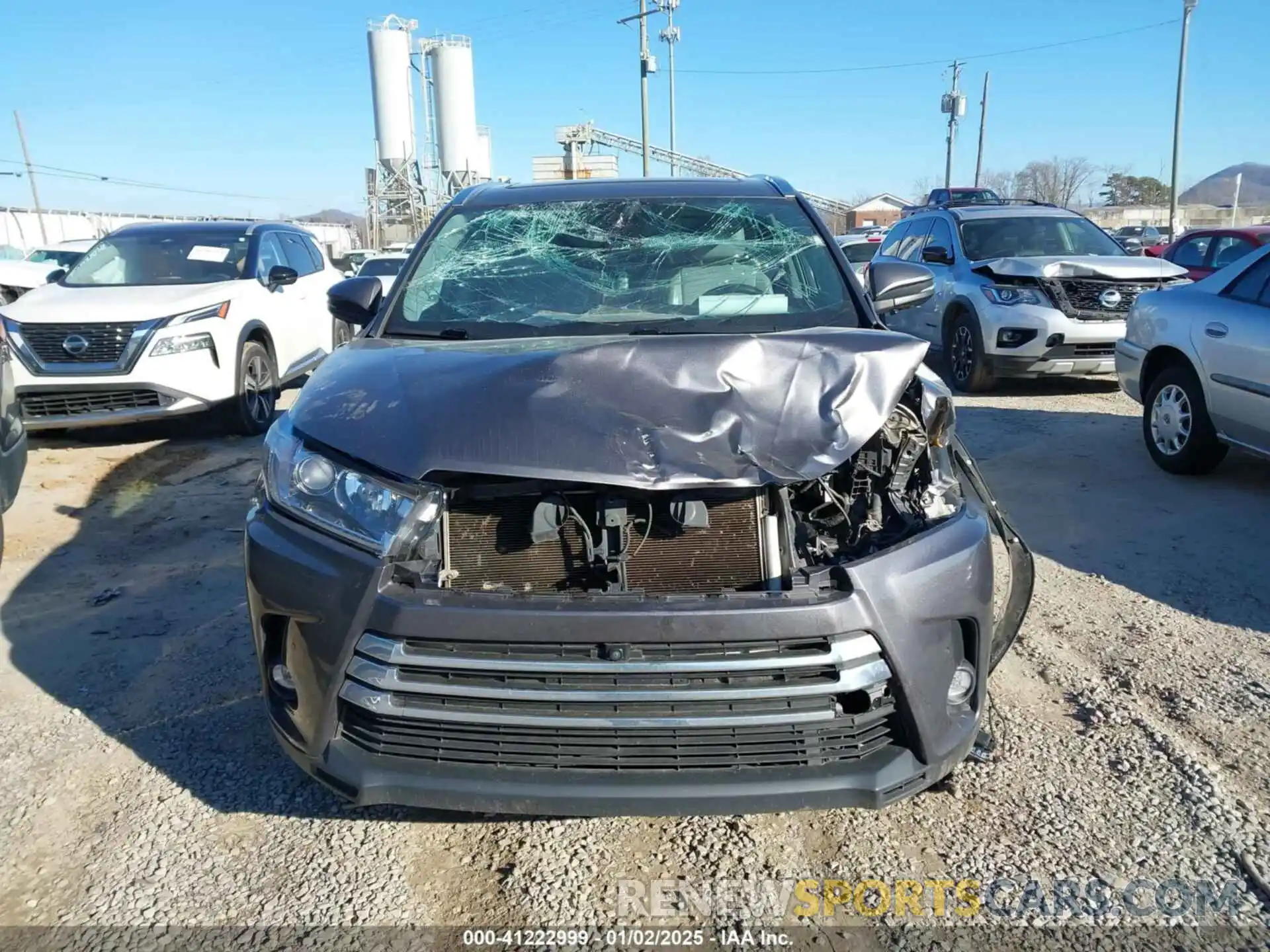 11 Photograph of a damaged car 5TDDZRFH8KS980392 TOYOTA HIGHLANDER 2019