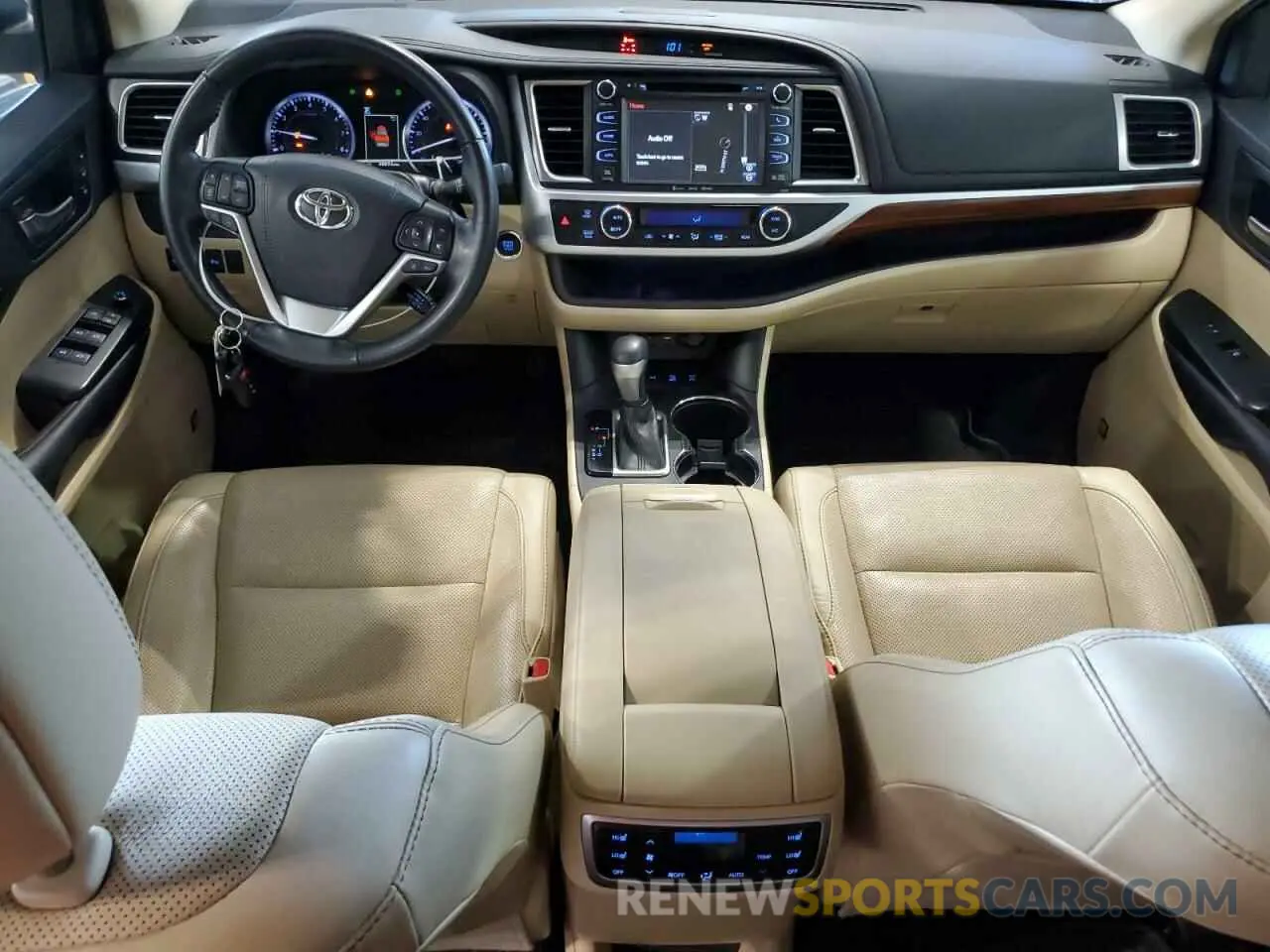 8 Photograph of a damaged car 5TDDZRFH8KS984040 TOYOTA HIGHLANDER 2019