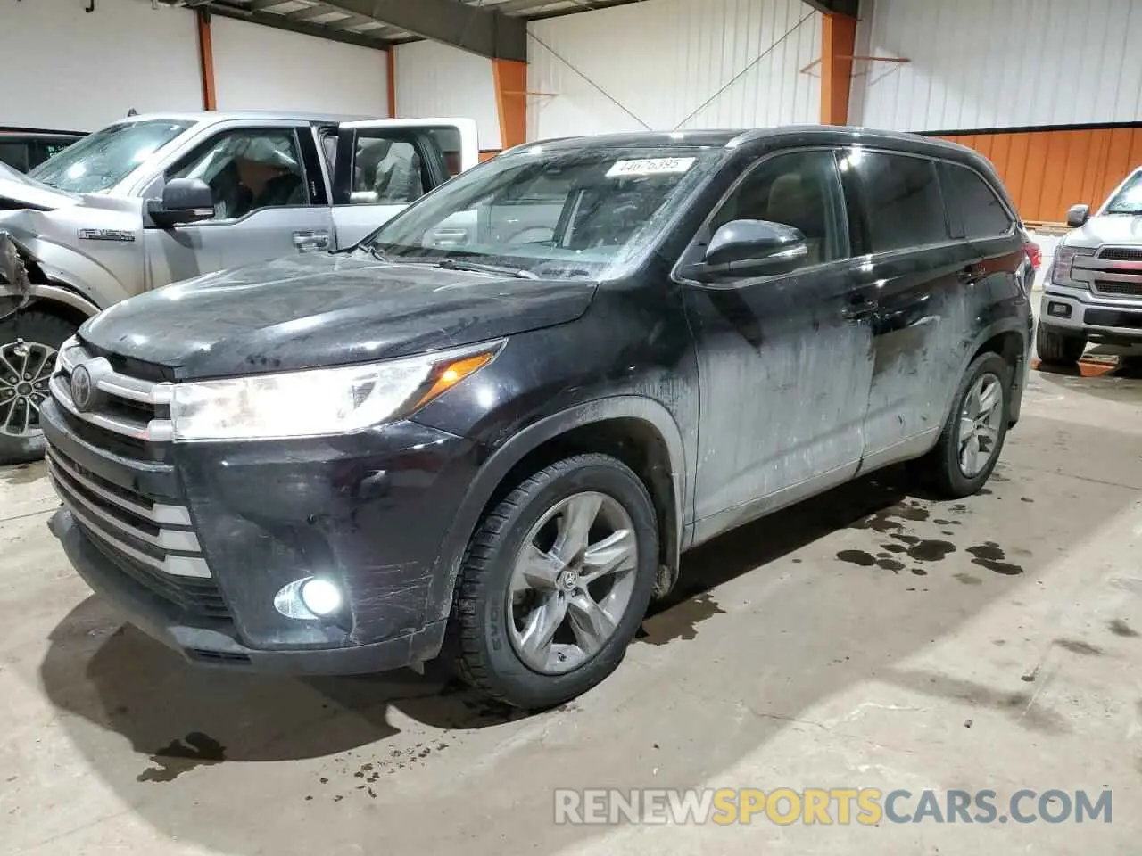 1 Photograph of a damaged car 5TDDZRFH8KS991862 TOYOTA HIGHLANDER 2019