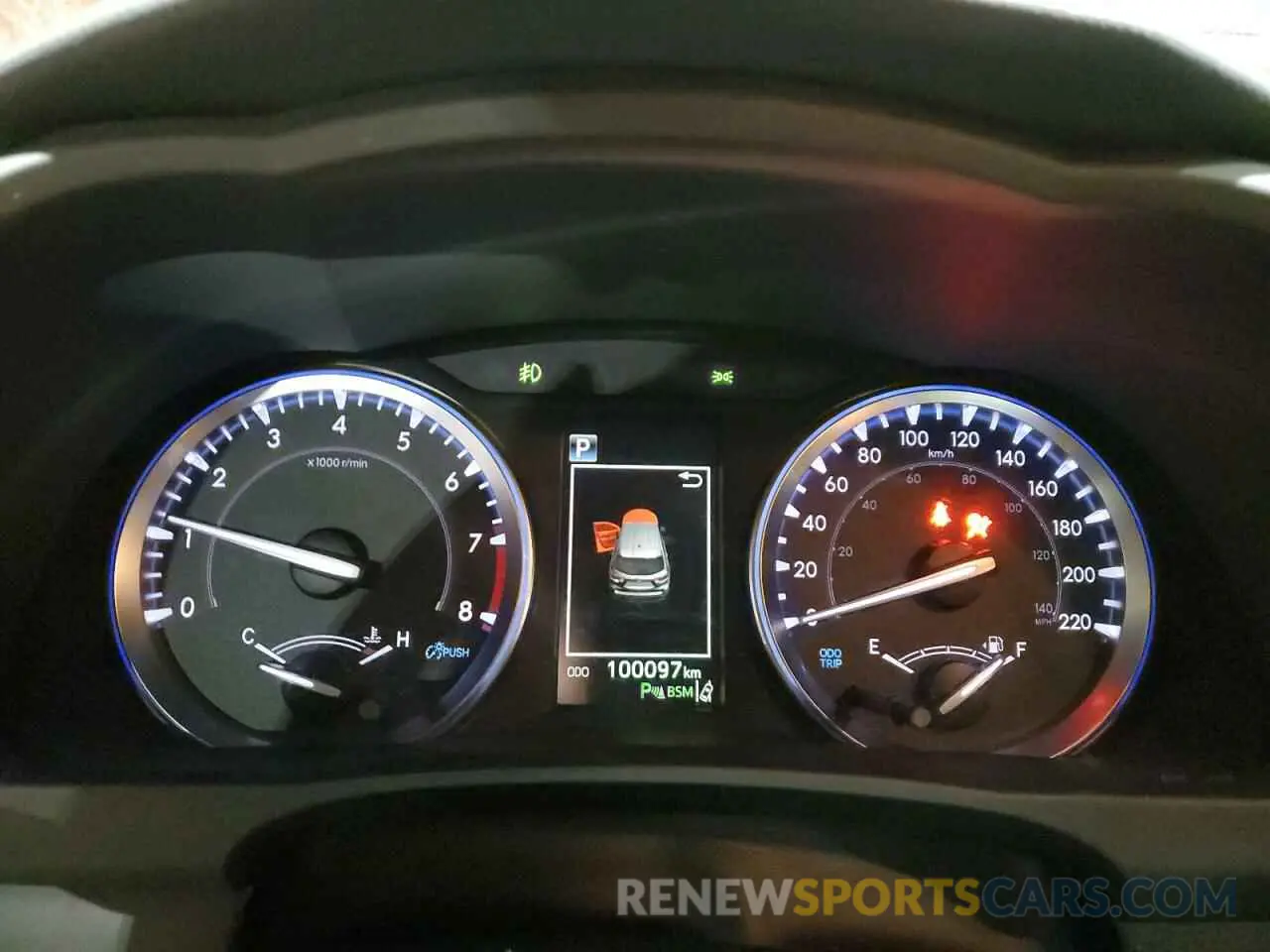 9 Photograph of a damaged car 5TDDZRFH8KS991862 TOYOTA HIGHLANDER 2019