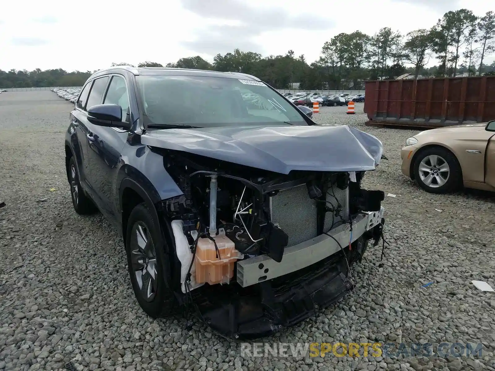 1 Photograph of a damaged car 5TDDZRFH9KS731874 TOYOTA HIGHLANDER 2019