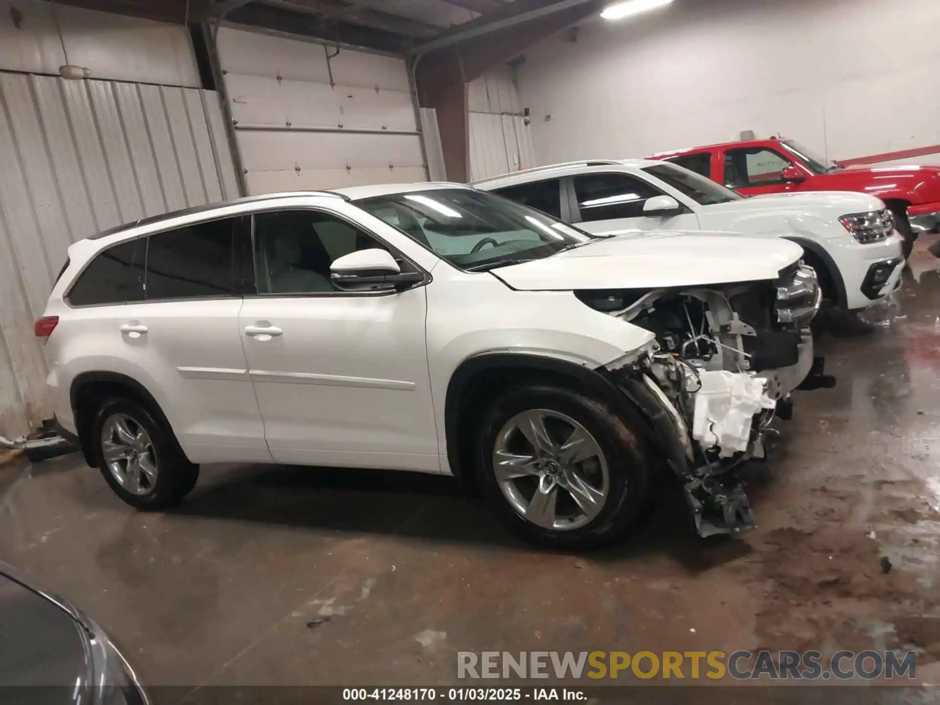 14 Photograph of a damaged car 5TDDZRFH9KS919102 TOYOTA HIGHLANDER 2019