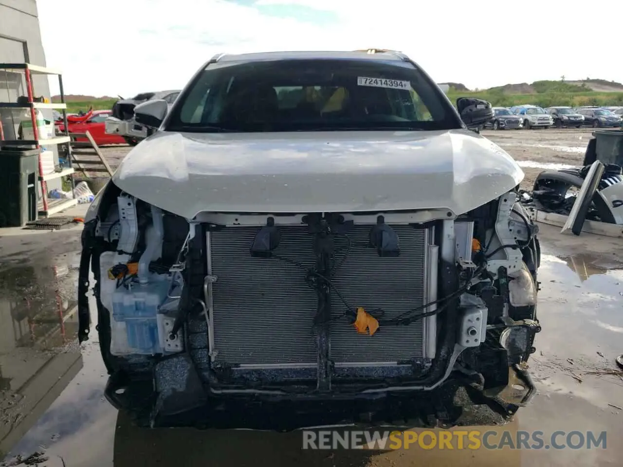 5 Photograph of a damaged car 5TDDZRFH9KS930908 TOYOTA HIGHLANDER 2019