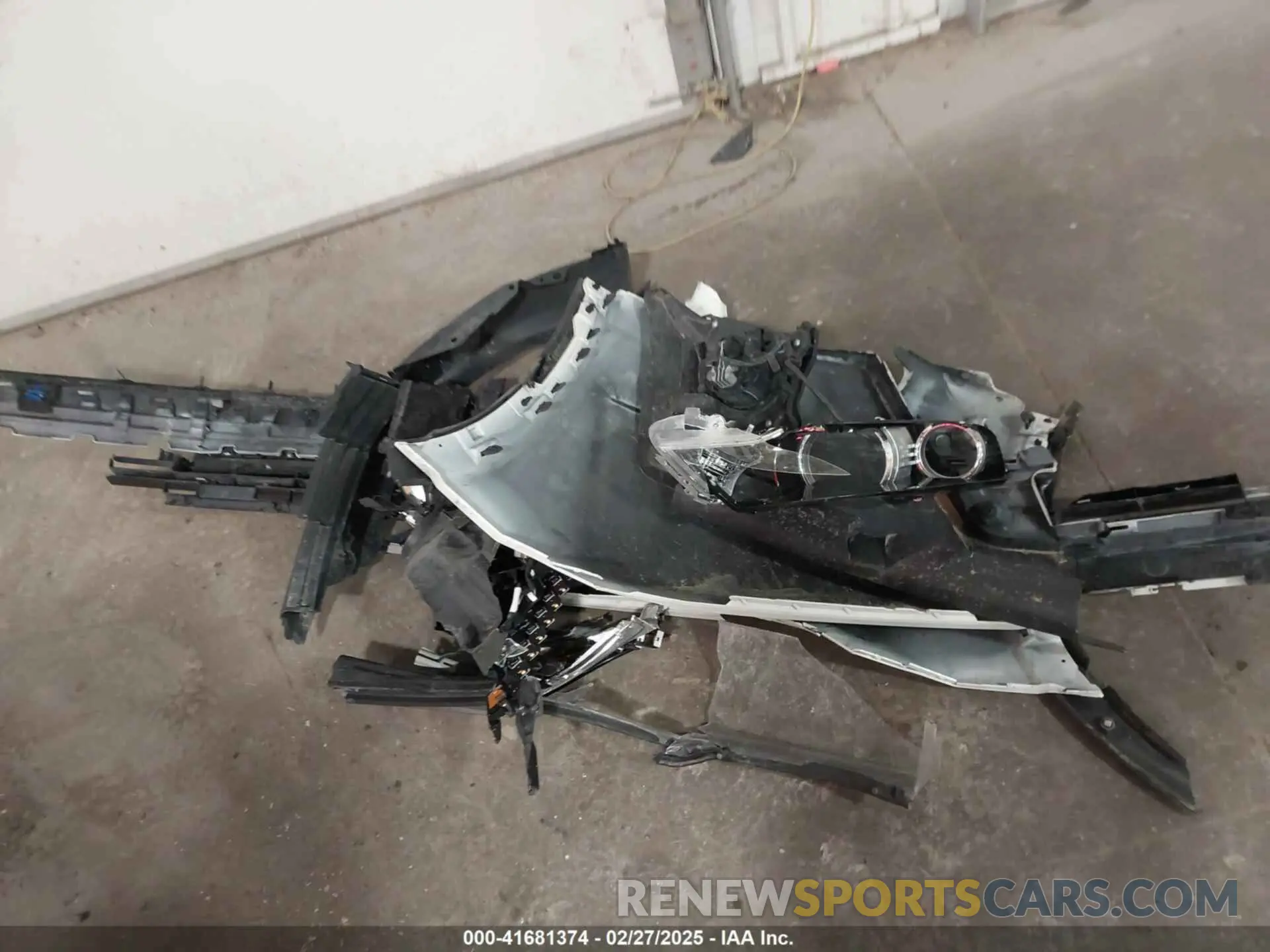 12 Photograph of a damaged car 5TDDZRFH9KS932609 TOYOTA HIGHLANDER 2019