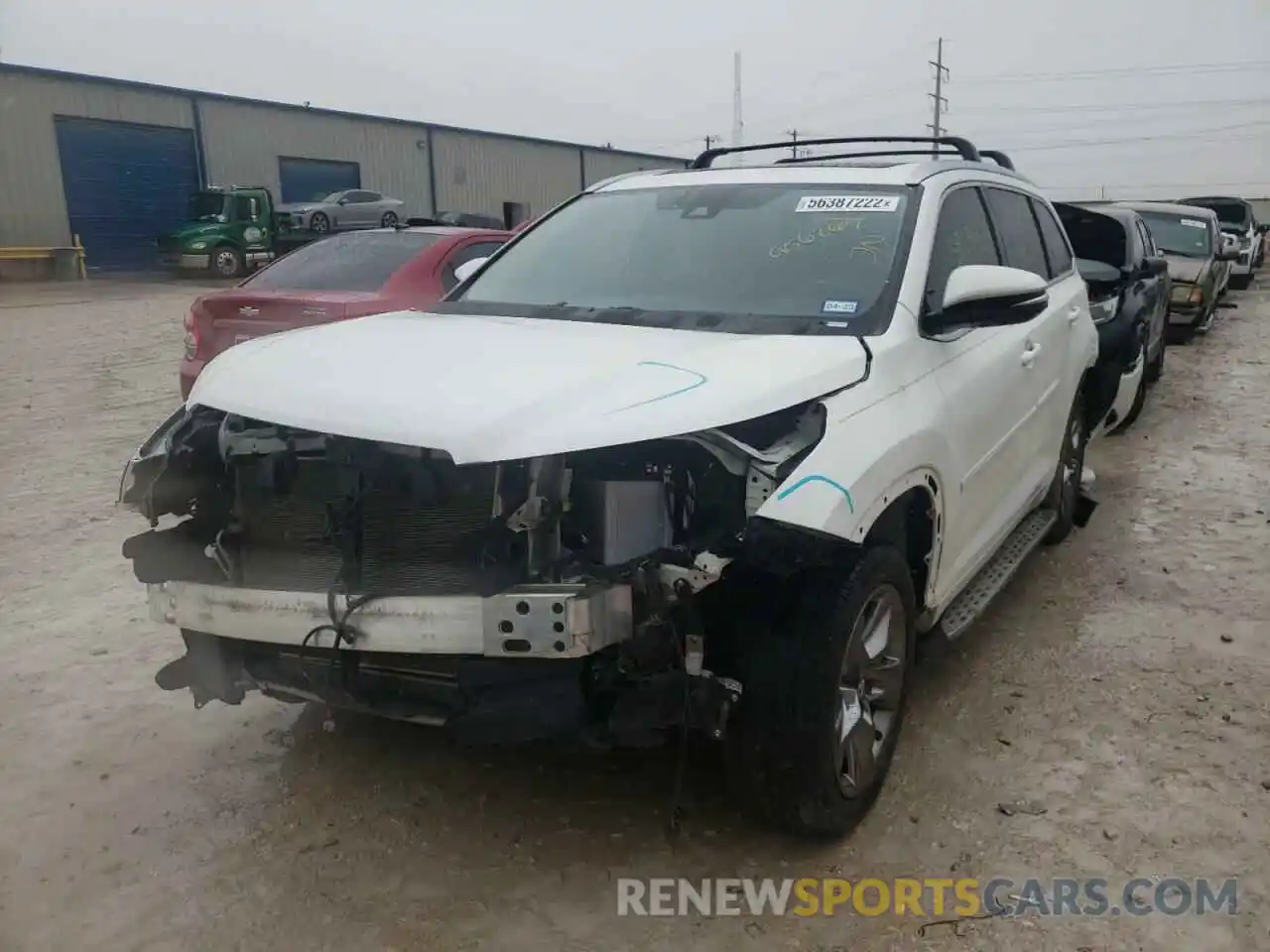 2 Photograph of a damaged car 5TDDZRFH9KS956263 TOYOTA HIGHLANDER 2019