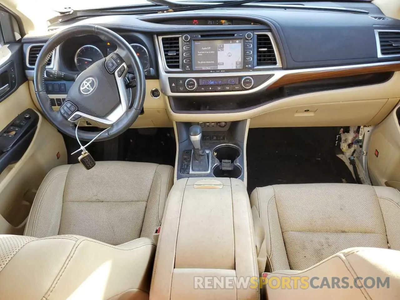 8 Photograph of a damaged car 5TDDZRFH9KS989778 TOYOTA HIGHLANDER 2019