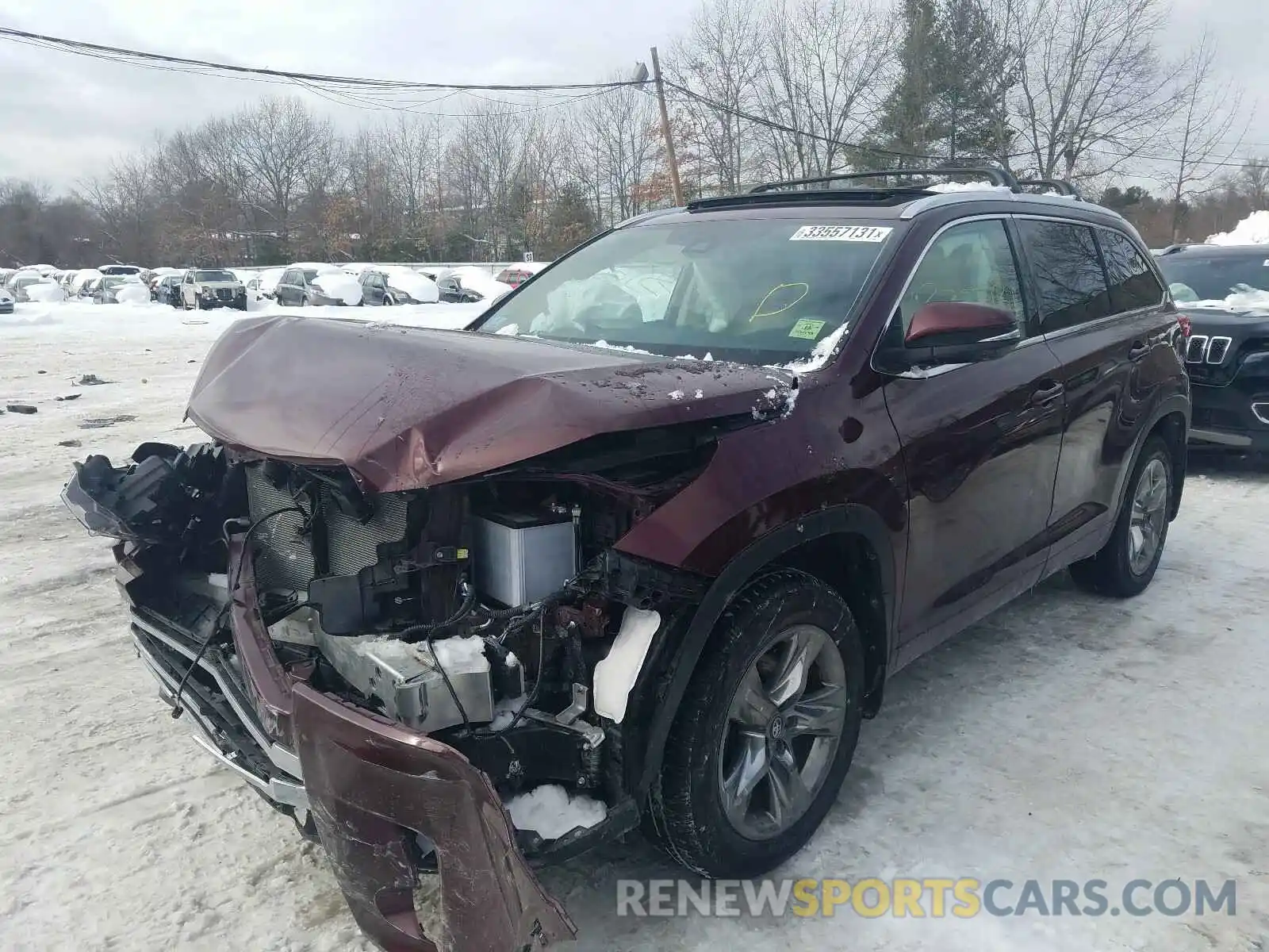 2 Photograph of a damaged car 5TDDZRFH9KS995998 TOYOTA HIGHLANDER 2019