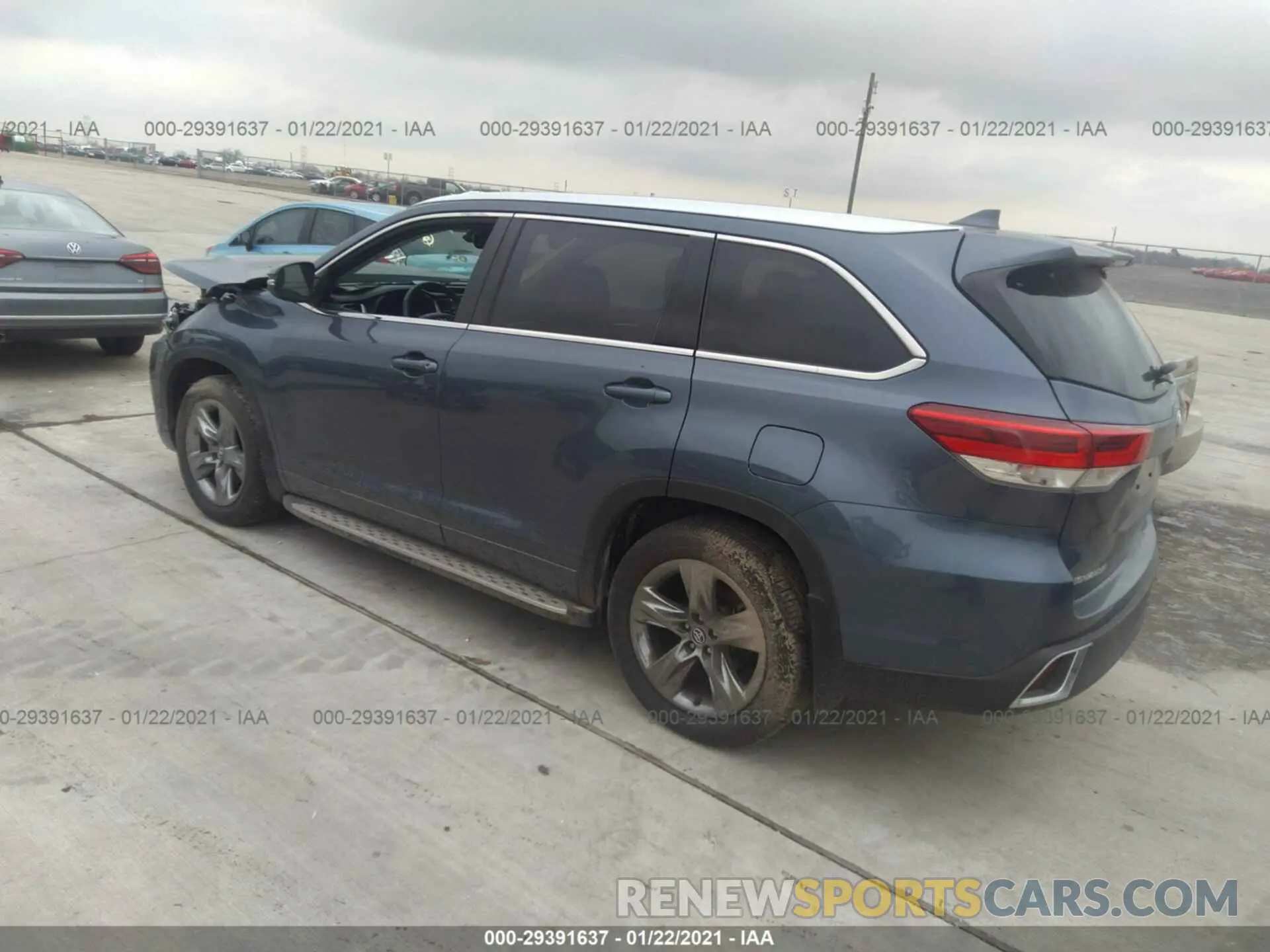 3 Photograph of a damaged car 5TDDZRFHXKS706661 TOYOTA HIGHLANDER 2019