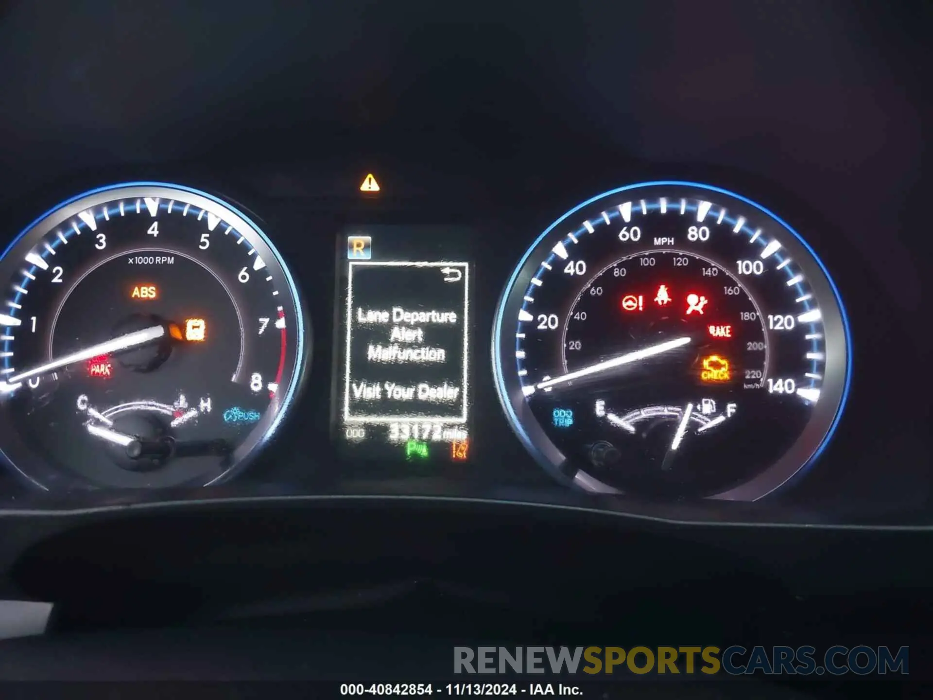 7 Photograph of a damaged car 5TDDZRFHXKS737098 TOYOTA HIGHLANDER 2019