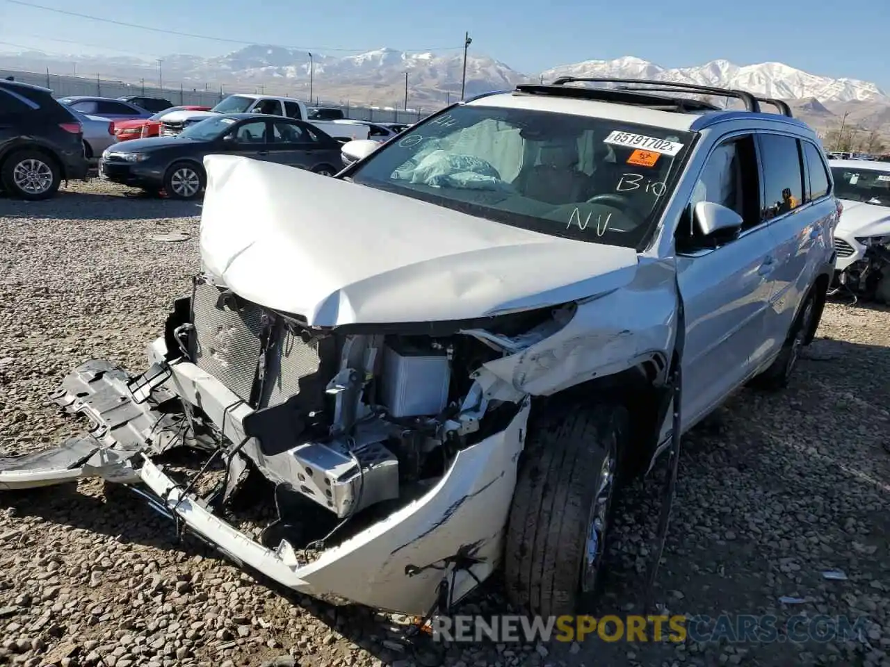 2 Photograph of a damaged car 5TDDZRFHXKS917309 TOYOTA HIGHLANDER 2019