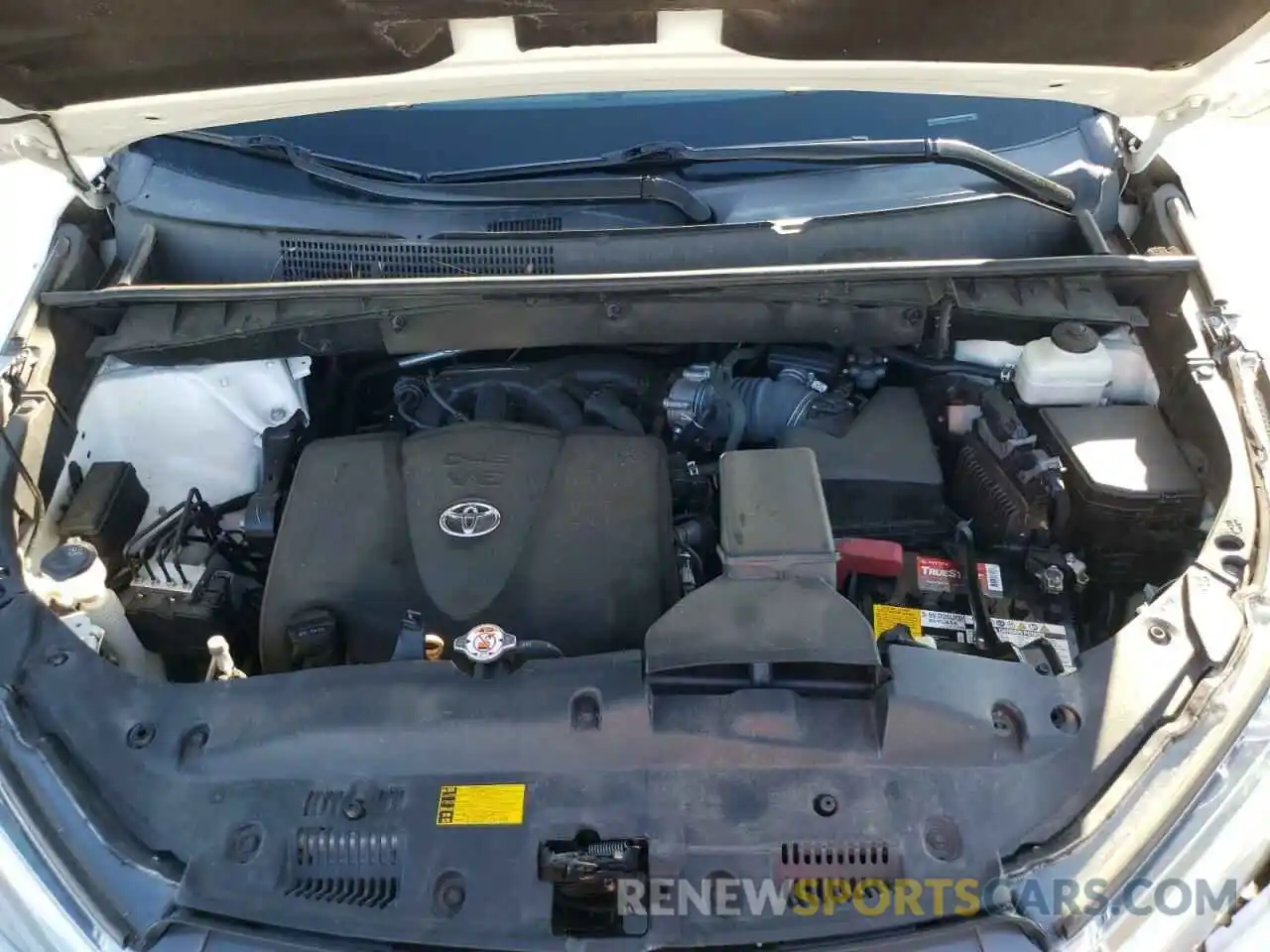 7 Photograph of a damaged car 5TDDZRFHXKS920212 TOYOTA HIGHLANDER 2019