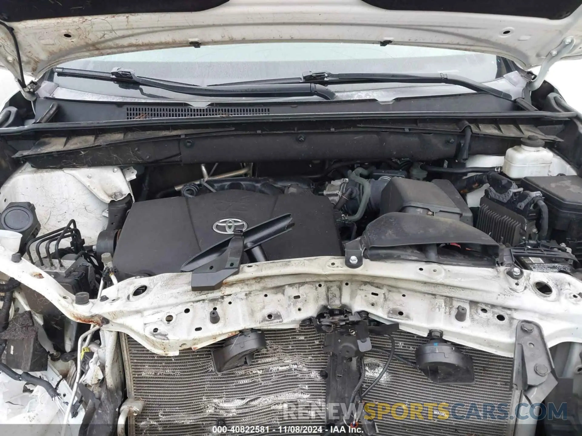 10 Photograph of a damaged car 5TDDZRFHXKS930187 TOYOTA HIGHLANDER 2019