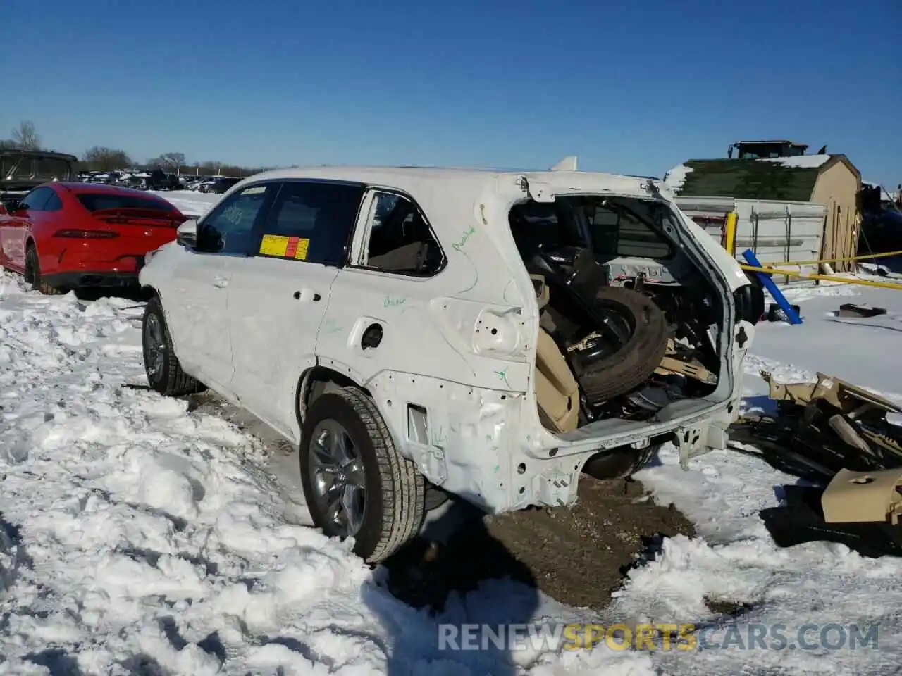 3 Photograph of a damaged car 5TDDZRFHXKS934241 TOYOTA HIGHLANDER 2019